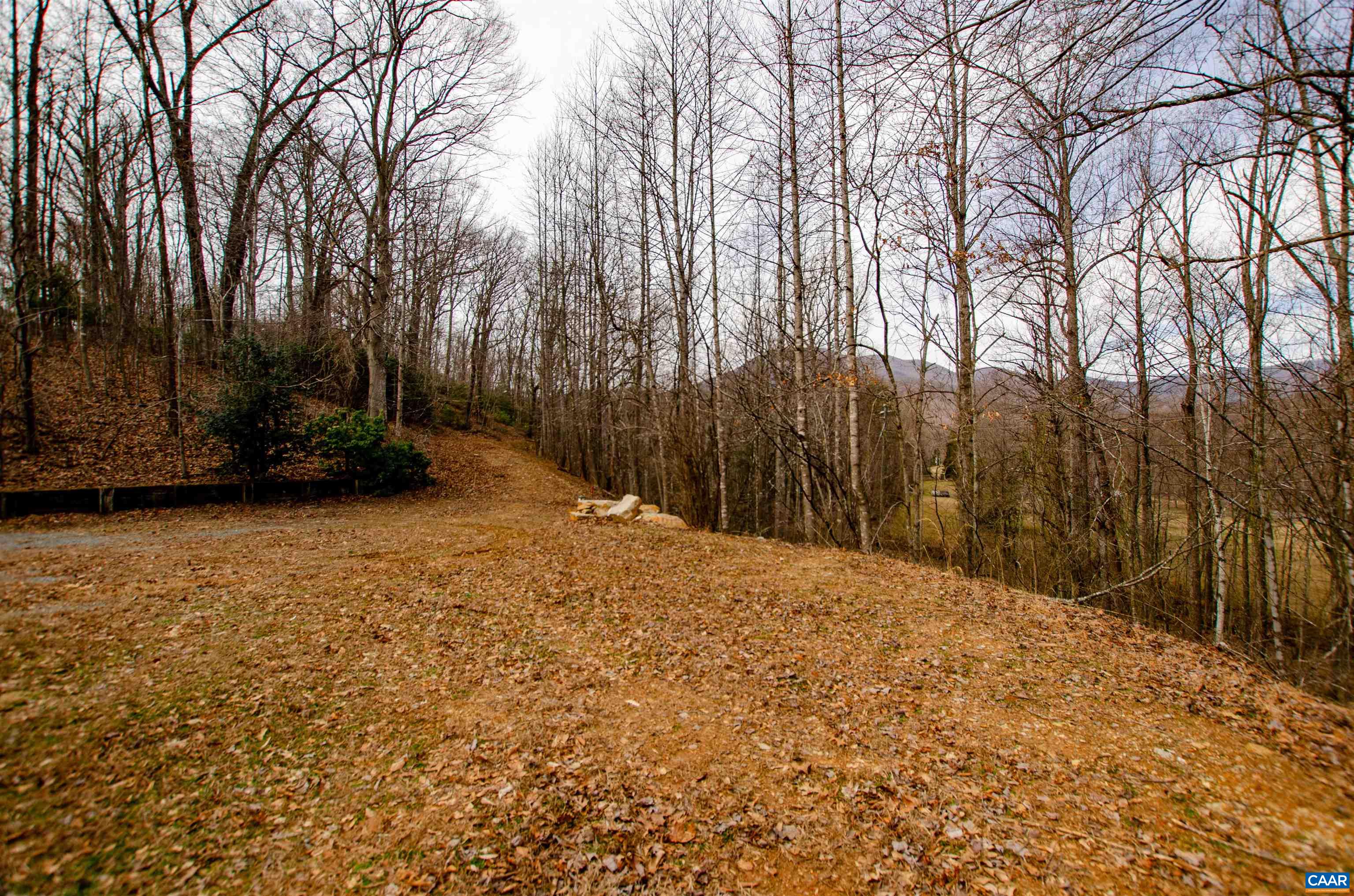 29 HORSESHOE MOUNTAIN RD, ROSELAND, Virginia 22967, 2 Bedrooms Bedrooms, ,2 BathroomsBathrooms,Residential,Like New Panoramic Mountain View Cottage Amazing L,29 HORSESHOE MOUNTAIN RD,661841 MLS # 661841