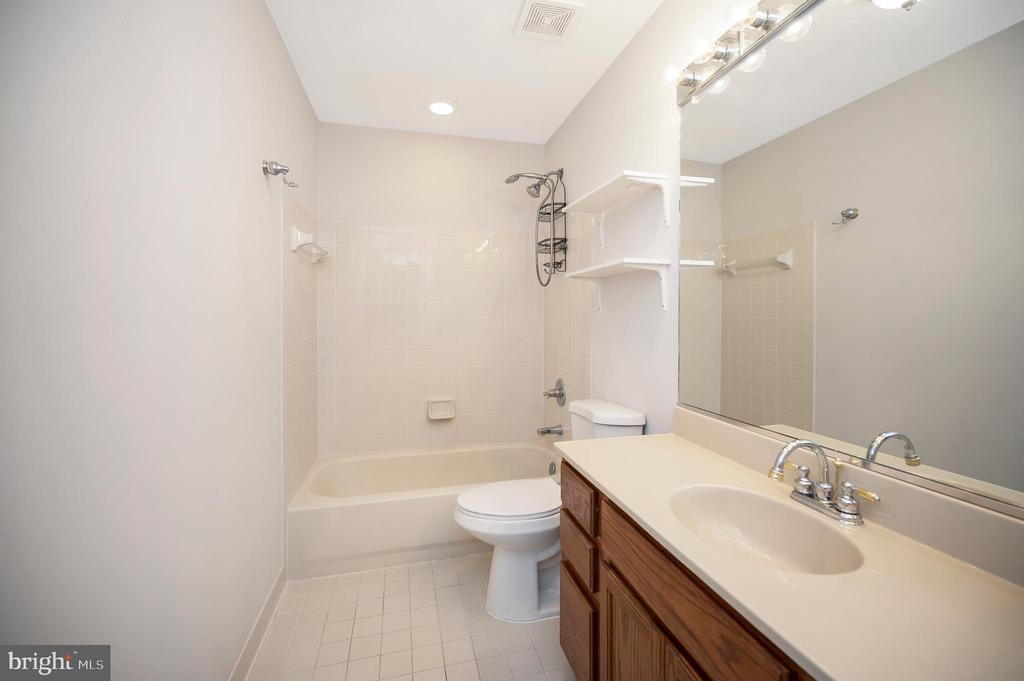 3715 FAIRWAYS CT, FREDERICKSBURG, Virginia 22408, 4 Bedrooms Bedrooms, ,3 BathroomsBathrooms,Residential,3715 FAIRWAYS CT,VASP2033148 MLS # VASP2033148