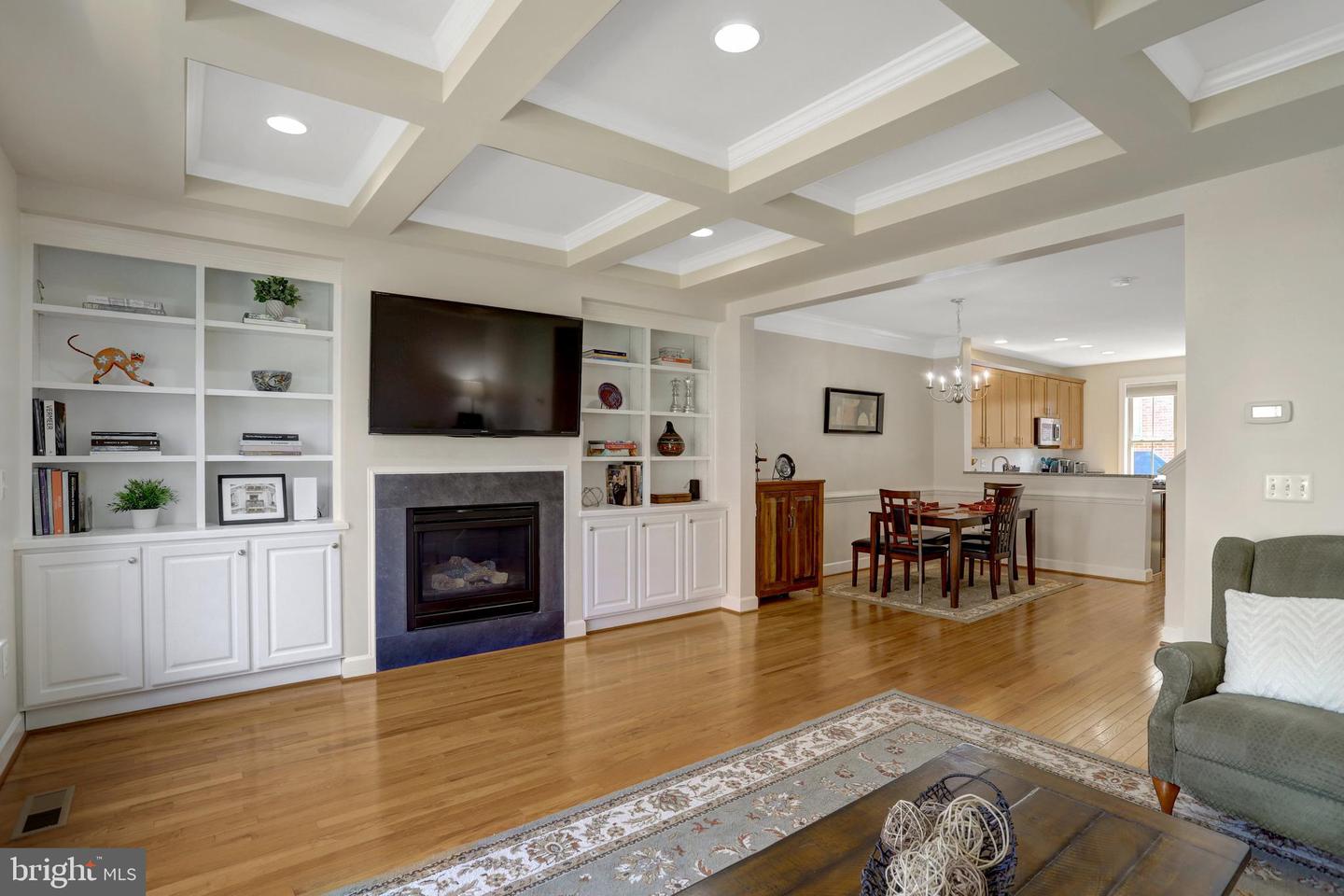2537 S KENMORE CT, ARLINGTON, Virginia 22206, 3 Bedrooms Bedrooms, ,3 BathroomsBathrooms,Residential,For sale,2537 S KENMORE CT,VAAR2054740 MLS # VAAR2054740