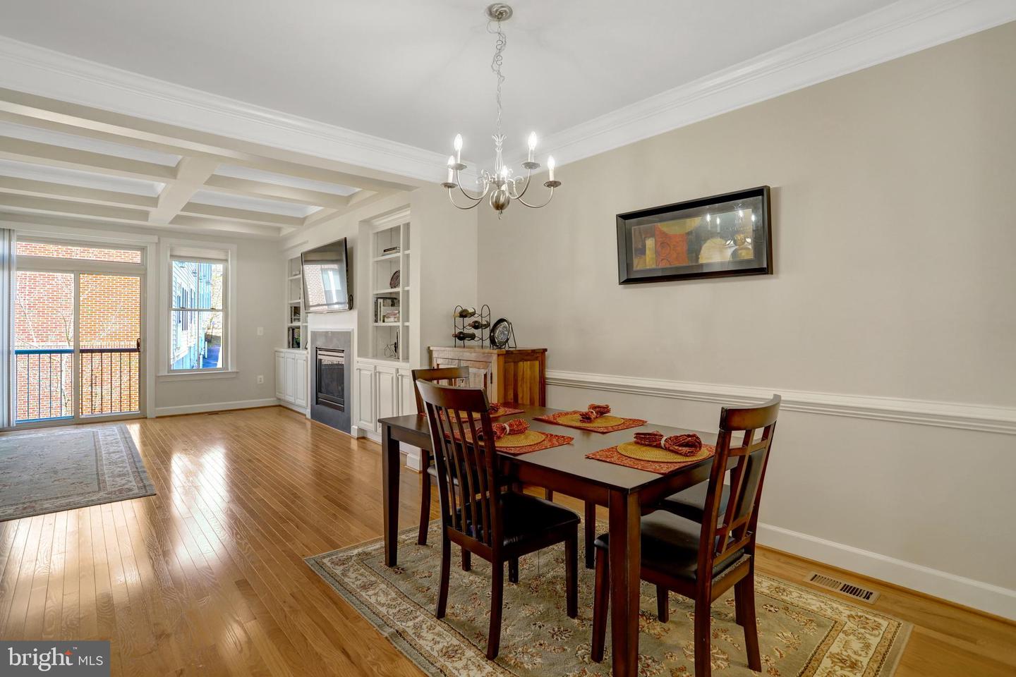 2537 S KENMORE CT, ARLINGTON, Virginia 22206, 3 Bedrooms Bedrooms, ,3 BathroomsBathrooms,Residential,For sale,2537 S KENMORE CT,VAAR2054740 MLS # VAAR2054740