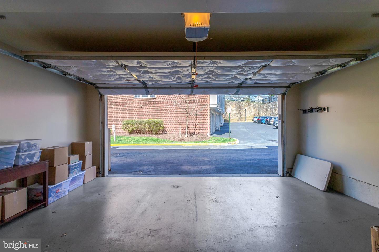 2537 S KENMORE CT, ARLINGTON, Virginia 22206, 3 Bedrooms Bedrooms, ,3 BathroomsBathrooms,Residential,For sale,2537 S KENMORE CT,VAAR2054740 MLS # VAAR2054740