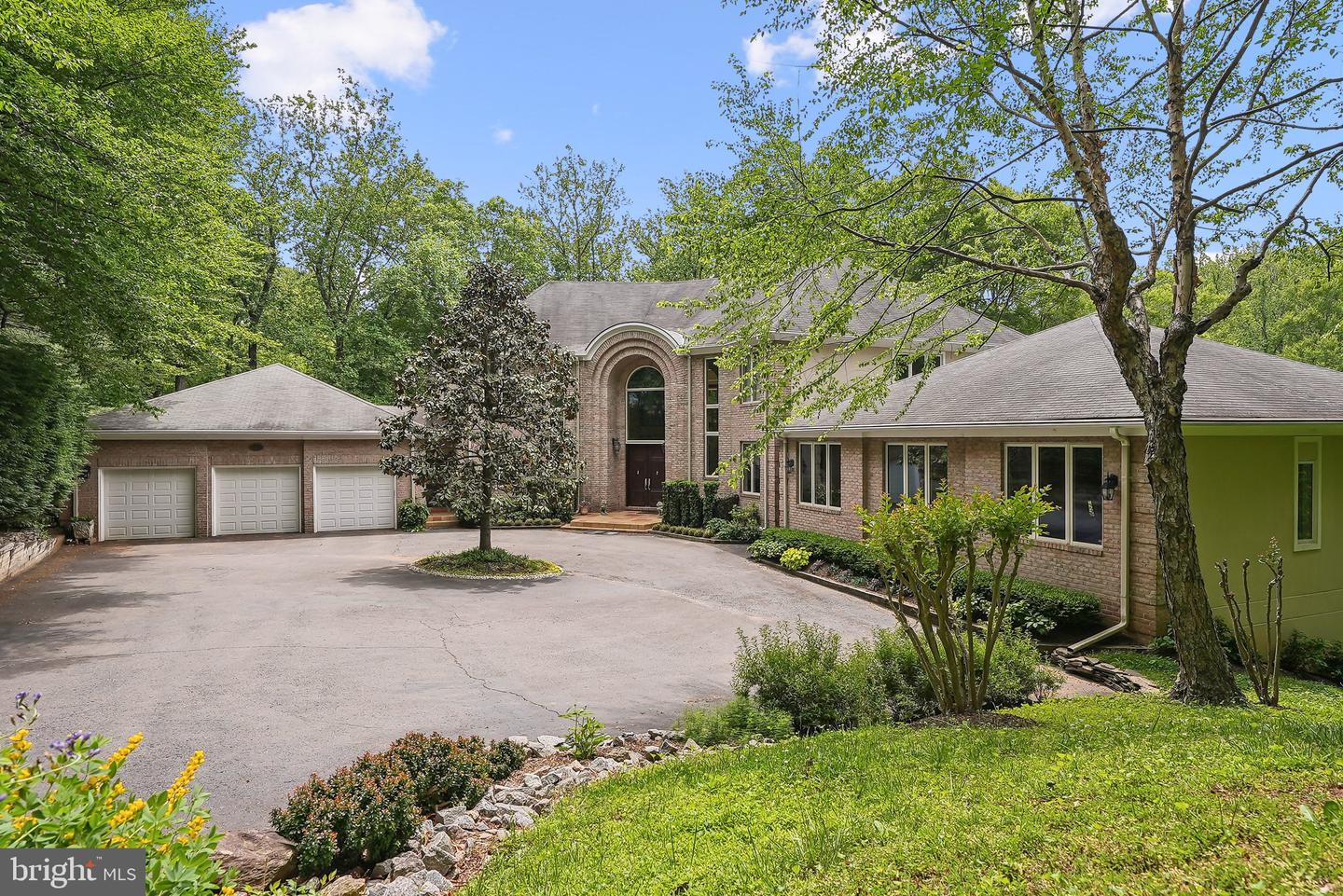1342 POTOMAC SCHOOL RD, MCLEAN, Virginia 22101, 8 Bedrooms Bedrooms, ,7 BathroomsBathrooms,Residential,For sale,1342 POTOMAC SCHOOL RD,VAFX2229086 MLS # VAFX2229086