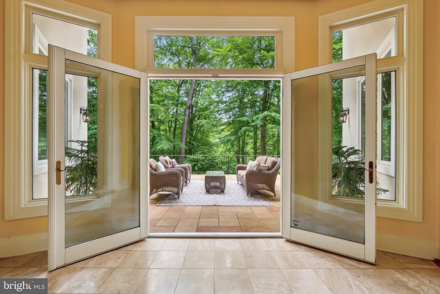 1342 POTOMAC SCHOOL RD, MCLEAN, Virginia 22101, 8 Bedrooms Bedrooms, ,7 BathroomsBathrooms,Residential,For sale,1342 POTOMAC SCHOOL RD,VAFX2229086 MLS # VAFX2229086