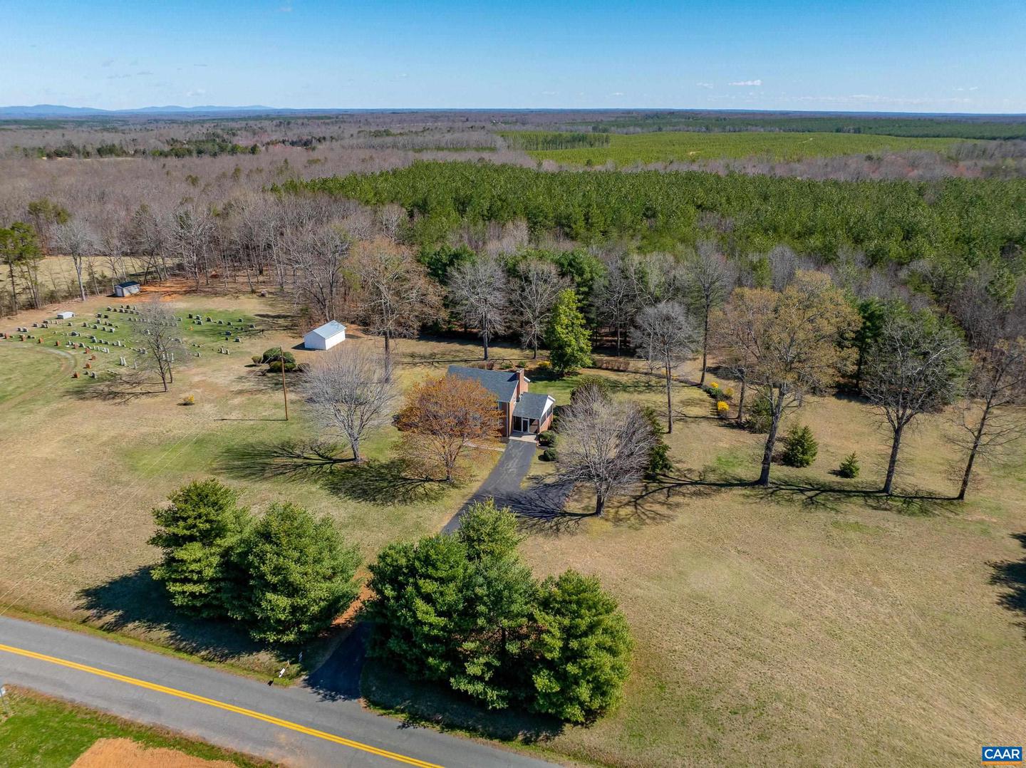 7928 A HOWARDSVILLE RD, SCOTTSVILLE, Virginia 24562, 4 Bedrooms Bedrooms, ,2 BathroomsBathrooms,Residential,For sale,7928 A HOWARDSVILLE RD,662455 MLS # 662455