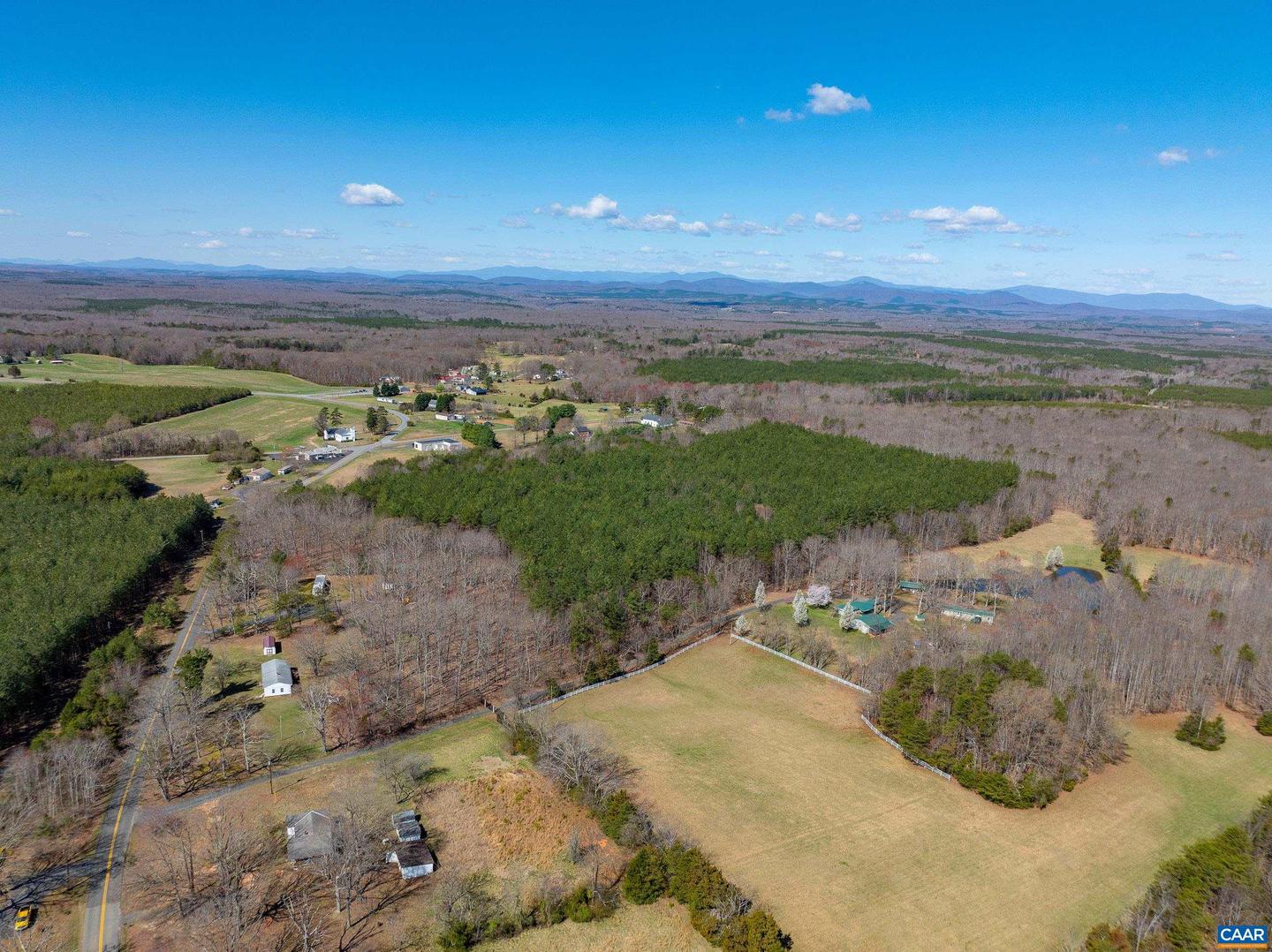 7928 A HOWARDSVILLE RD, SCOTTSVILLE, Virginia 24562, 4 Bedrooms Bedrooms, ,2 BathroomsBathrooms,Residential,For sale,7928 A HOWARDSVILLE RD,662455 MLS # 662455