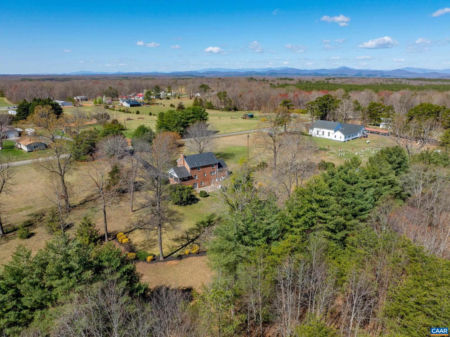 7928 A HOWARDSVILLE RD, SCOTTSVILLE, Virginia 24562, 4 Bedrooms Bedrooms, ,2 BathroomsBathrooms,Residential,For sale,7928 A HOWARDSVILLE RD,662455 MLS # 662455
