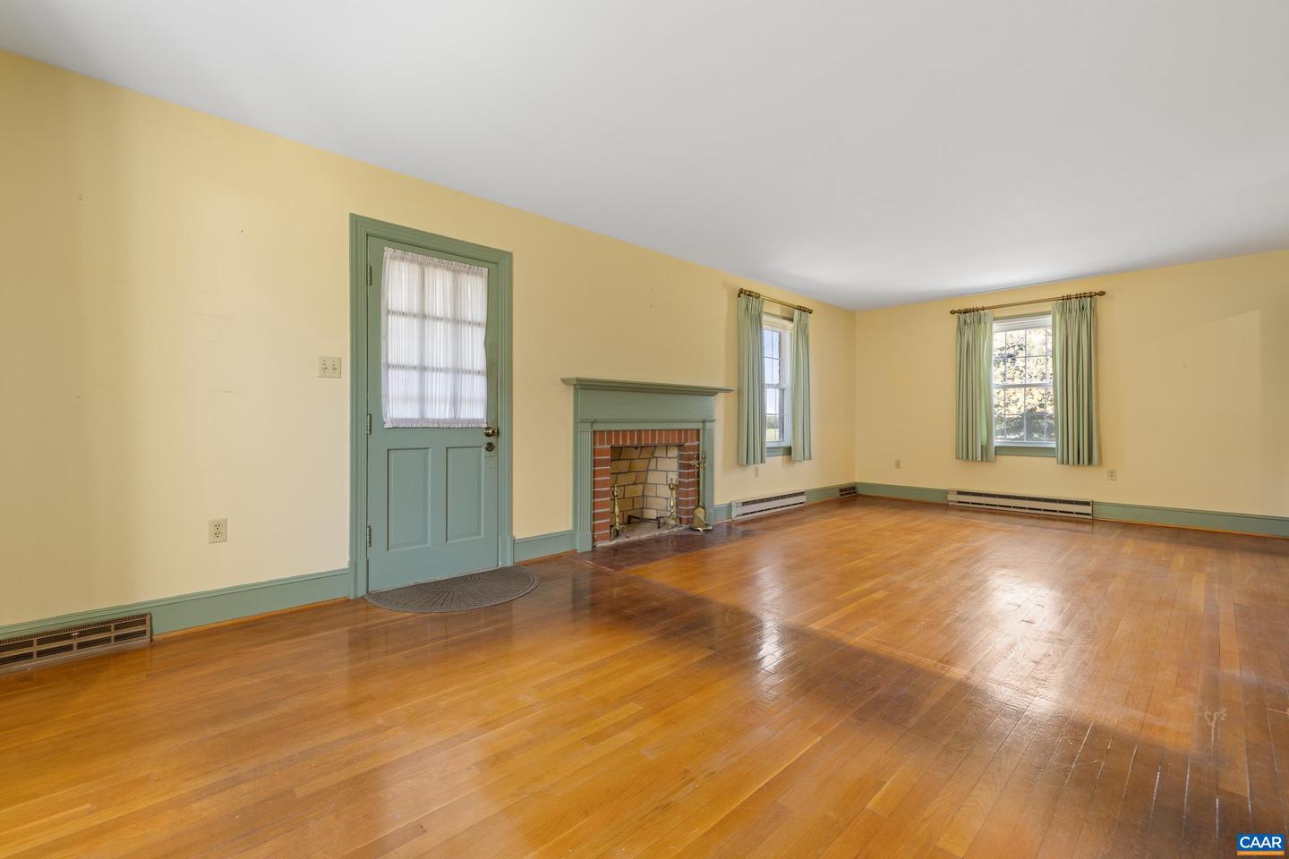 7928 A HOWARDSVILLE RD, SCOTTSVILLE, Virginia 24562, 4 Bedrooms Bedrooms, ,2 BathroomsBathrooms,Residential,For sale,7928 A HOWARDSVILLE RD,662455 MLS # 662455