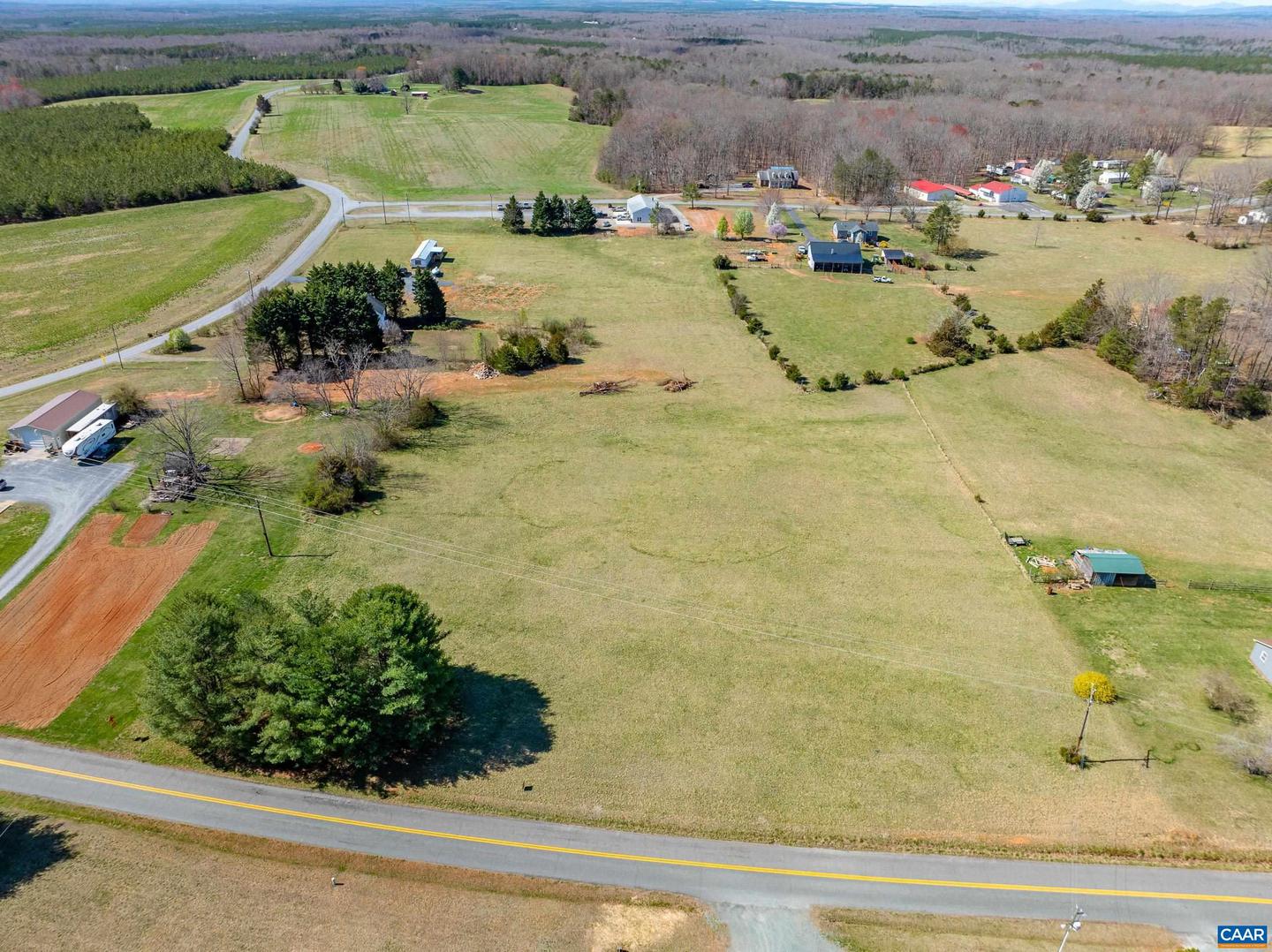 7928 B HOWARDSVILLE RD, SCOTTSVILLE, Virginia 24562, 4 Bedrooms Bedrooms, ,2 BathroomsBathrooms,Residential,For sale,7928 B HOWARDSVILLE RD,662456 MLS # 662456
