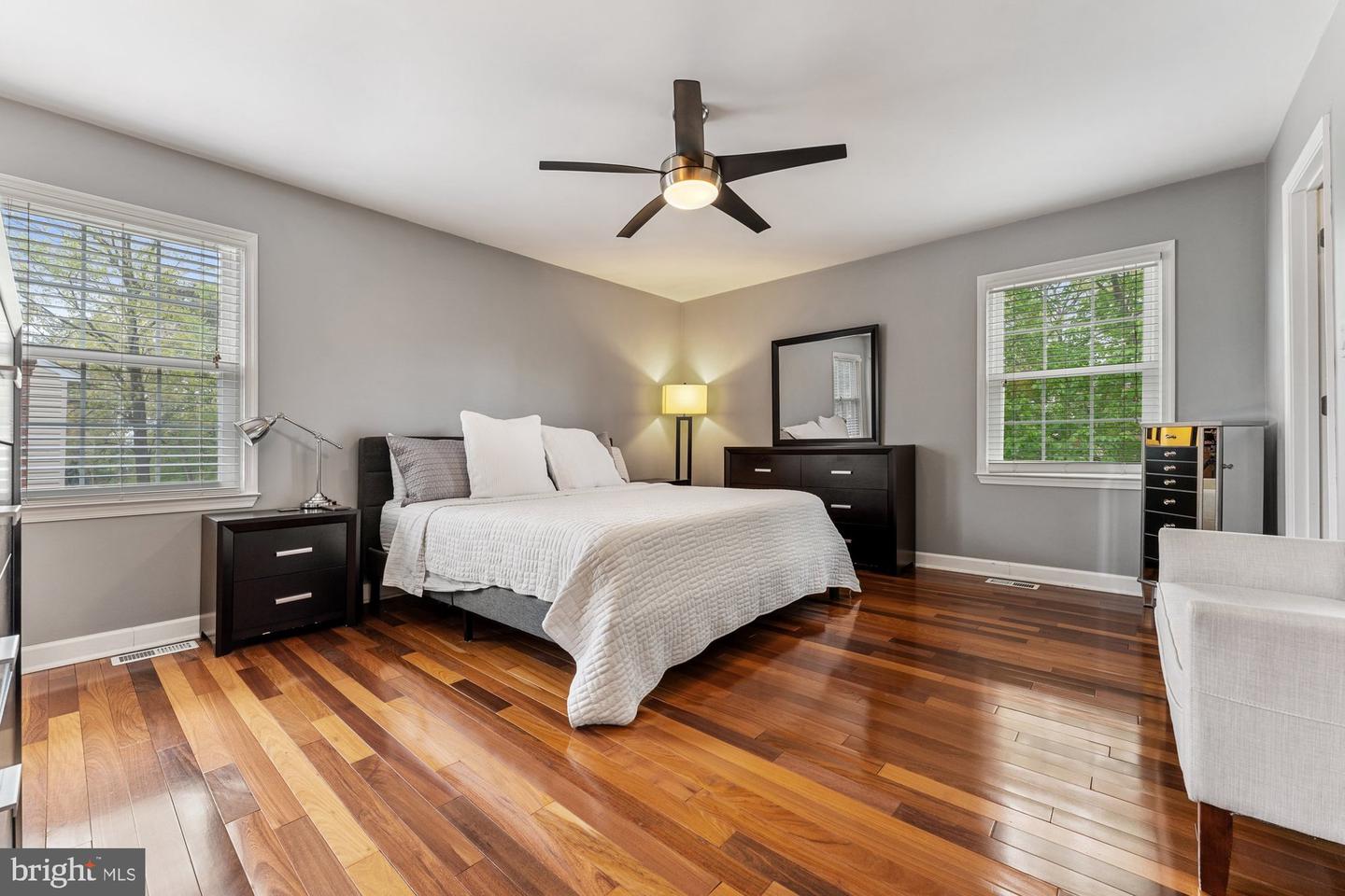 8433 HUNT VALLEY DR, VIENNA, Virginia 22182, 4 Bedrooms Bedrooms, ,3 BathroomsBathrooms,Residential,For sale,8433 HUNT VALLEY DR,VAFX2231360 MLS # VAFX2231360
