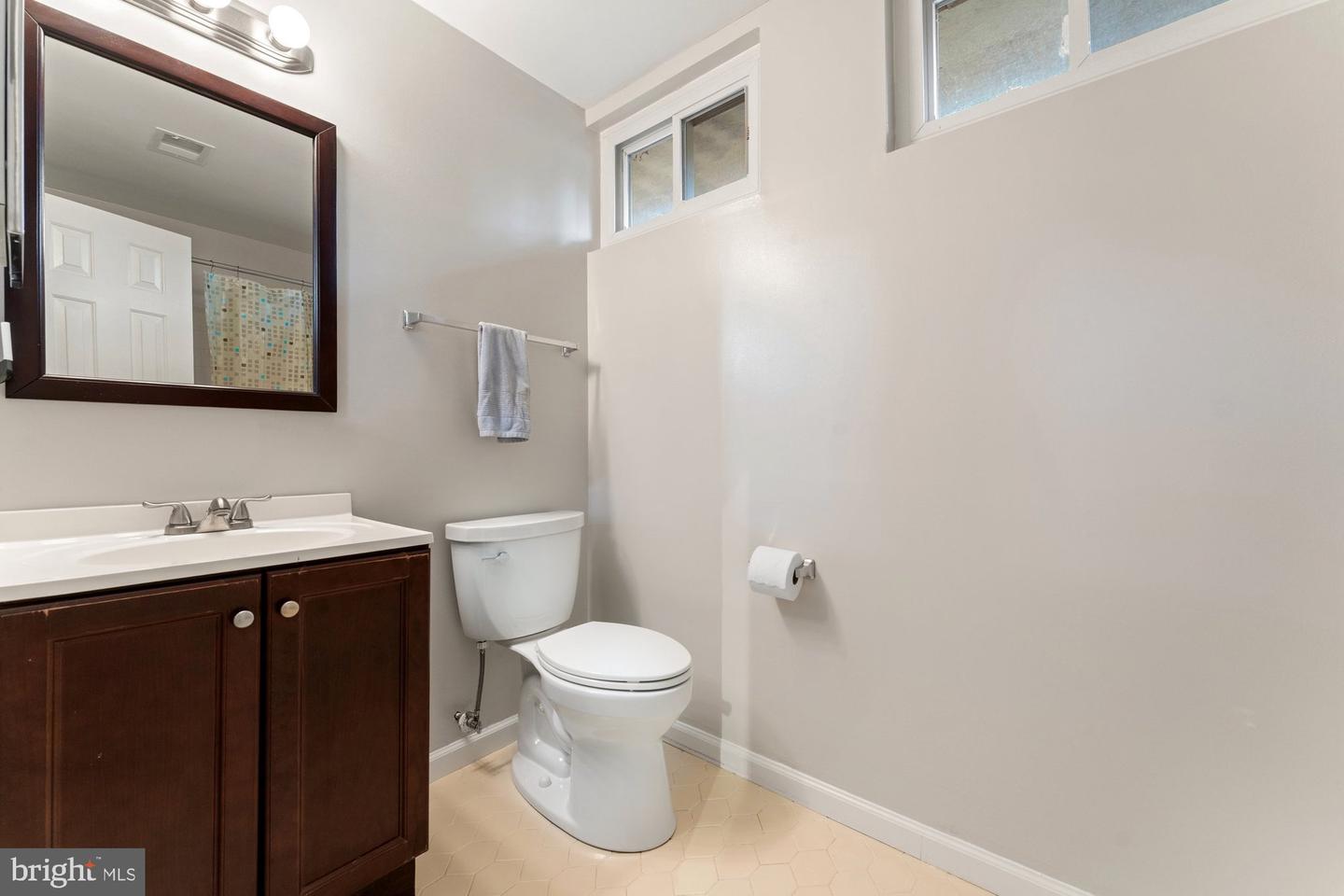 8433 HUNT VALLEY DR, VIENNA, Virginia 22182, 4 Bedrooms Bedrooms, ,3 BathroomsBathrooms,Residential,For sale,8433 HUNT VALLEY DR,VAFX2231360 MLS # VAFX2231360