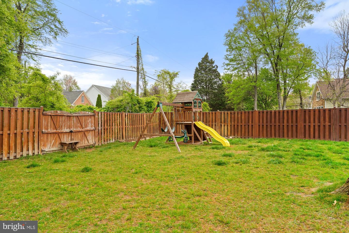 8433 HUNT VALLEY DR, VIENNA, Virginia 22182, 4 Bedrooms Bedrooms, ,3 BathroomsBathrooms,Residential,For sale,8433 HUNT VALLEY DR,VAFX2231360 MLS # VAFX2231360