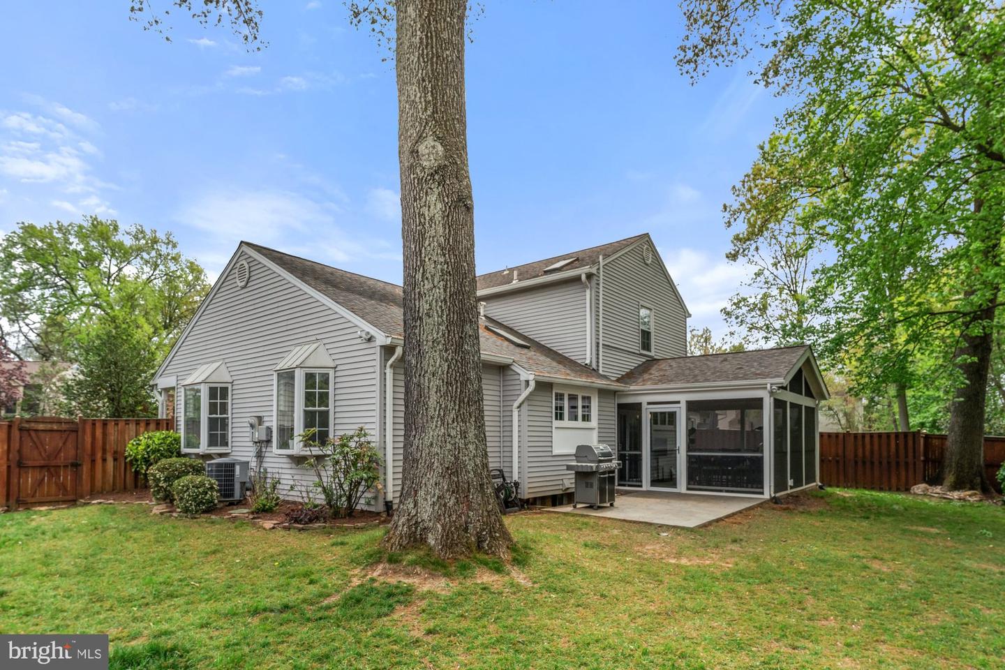 8433 HUNT VALLEY DR, VIENNA, Virginia 22182, 4 Bedrooms Bedrooms, ,3 BathroomsBathrooms,Residential,For sale,8433 HUNT VALLEY DR,VAFX2231360 MLS # VAFX2231360