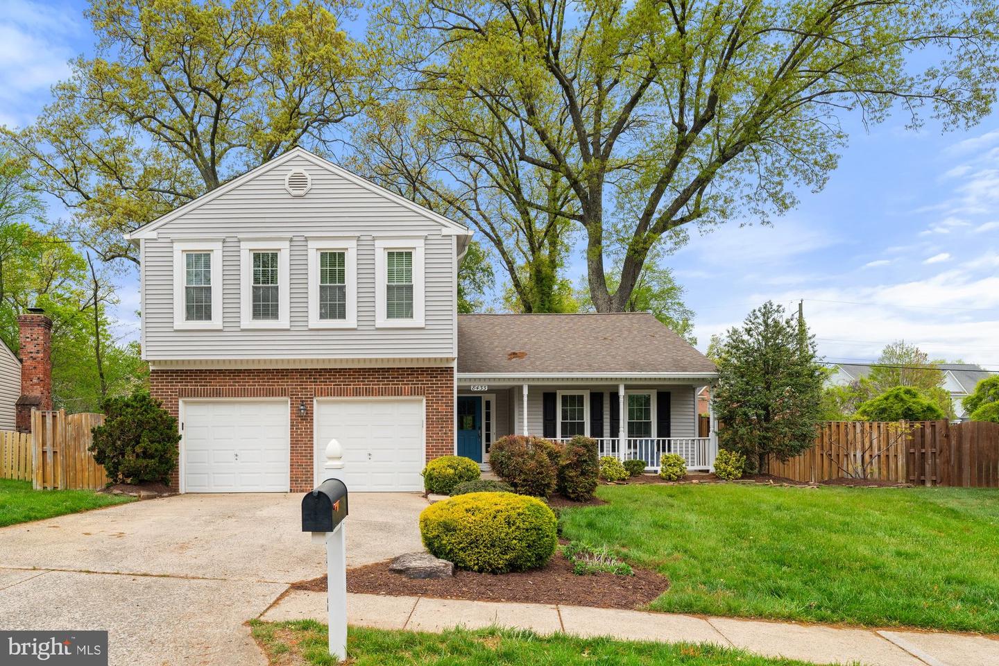 8433 HUNT VALLEY DR, VIENNA, Virginia 22182, 4 Bedrooms Bedrooms, ,3 BathroomsBathrooms,Residential,For sale,8433 HUNT VALLEY DR,VAFX2231360 MLS # VAFX2231360