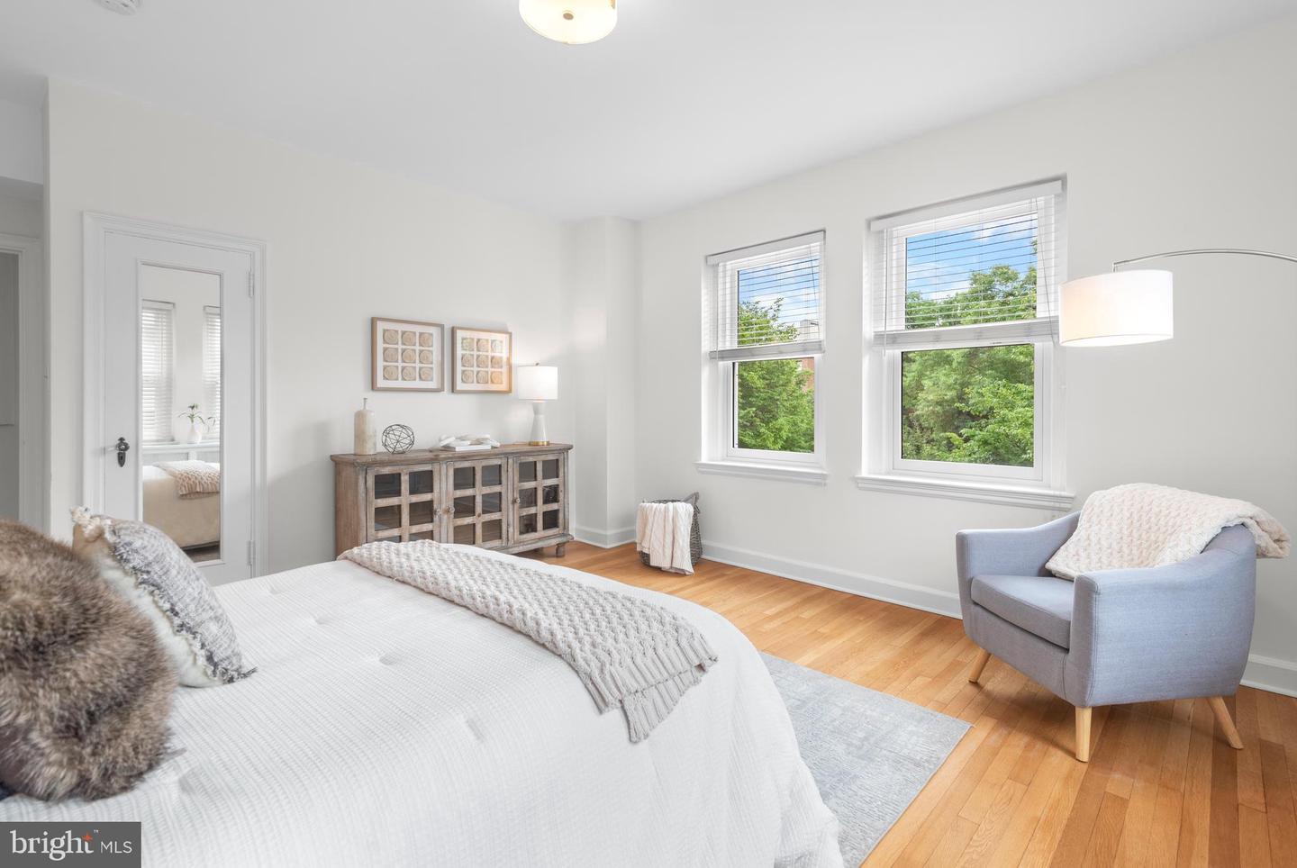 3601 CONNECTICUT AVE NW #202, WASHINGTON, District Of Columbia 20008, 1 Bedroom Bedrooms, ,1 BathroomBathrooms,Residential,For sale,3601 CONNECTICUT AVE NW #202,DCDC2193190 MLS # DCDC2193190