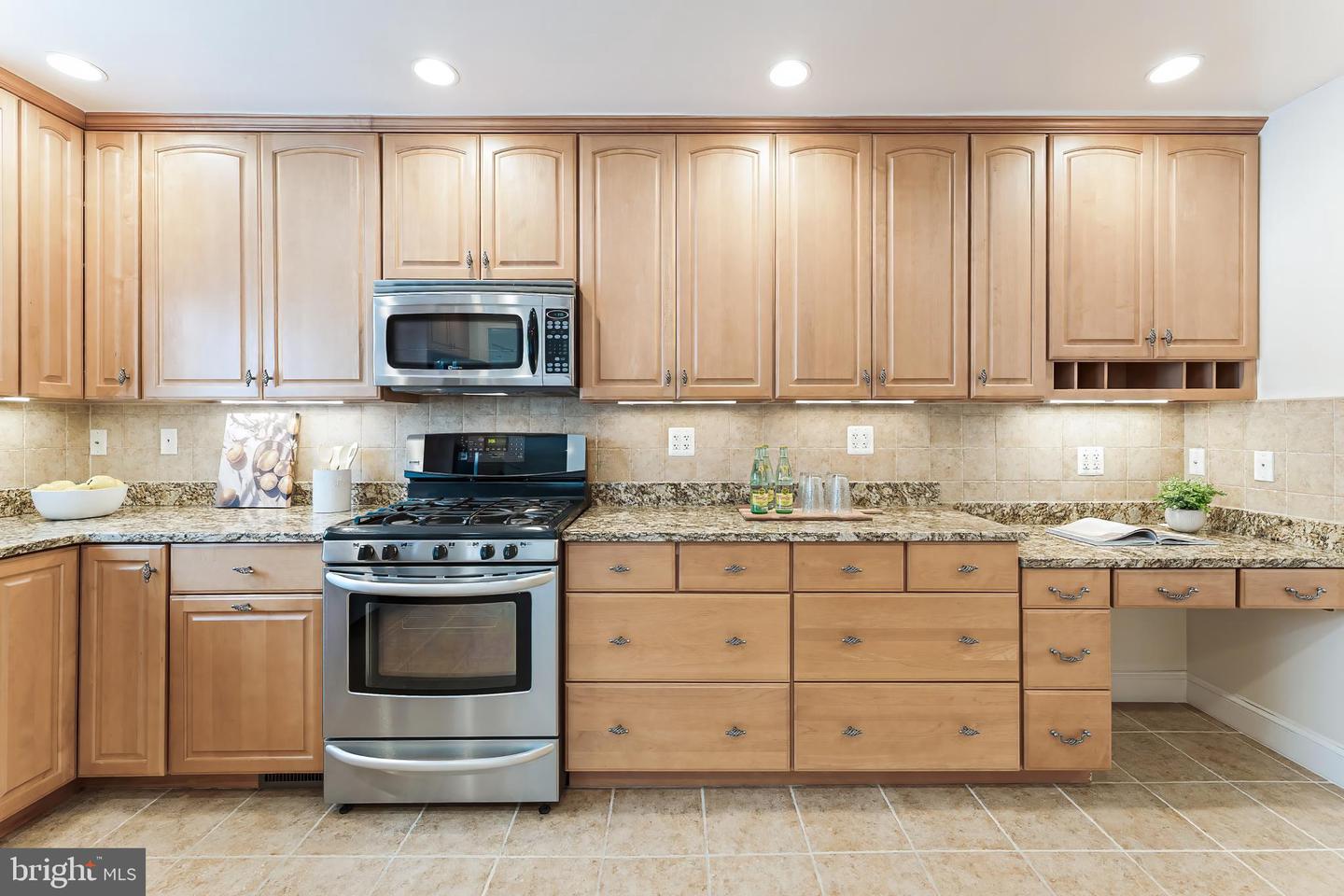 142 N FRENCH ST, ALEXANDRIA, Virginia 22304, 3 Bedrooms Bedrooms, ,3 BathroomsBathrooms,Residential,For sale,142 N FRENCH ST,VAAX2043570 MLS # VAAX2043570