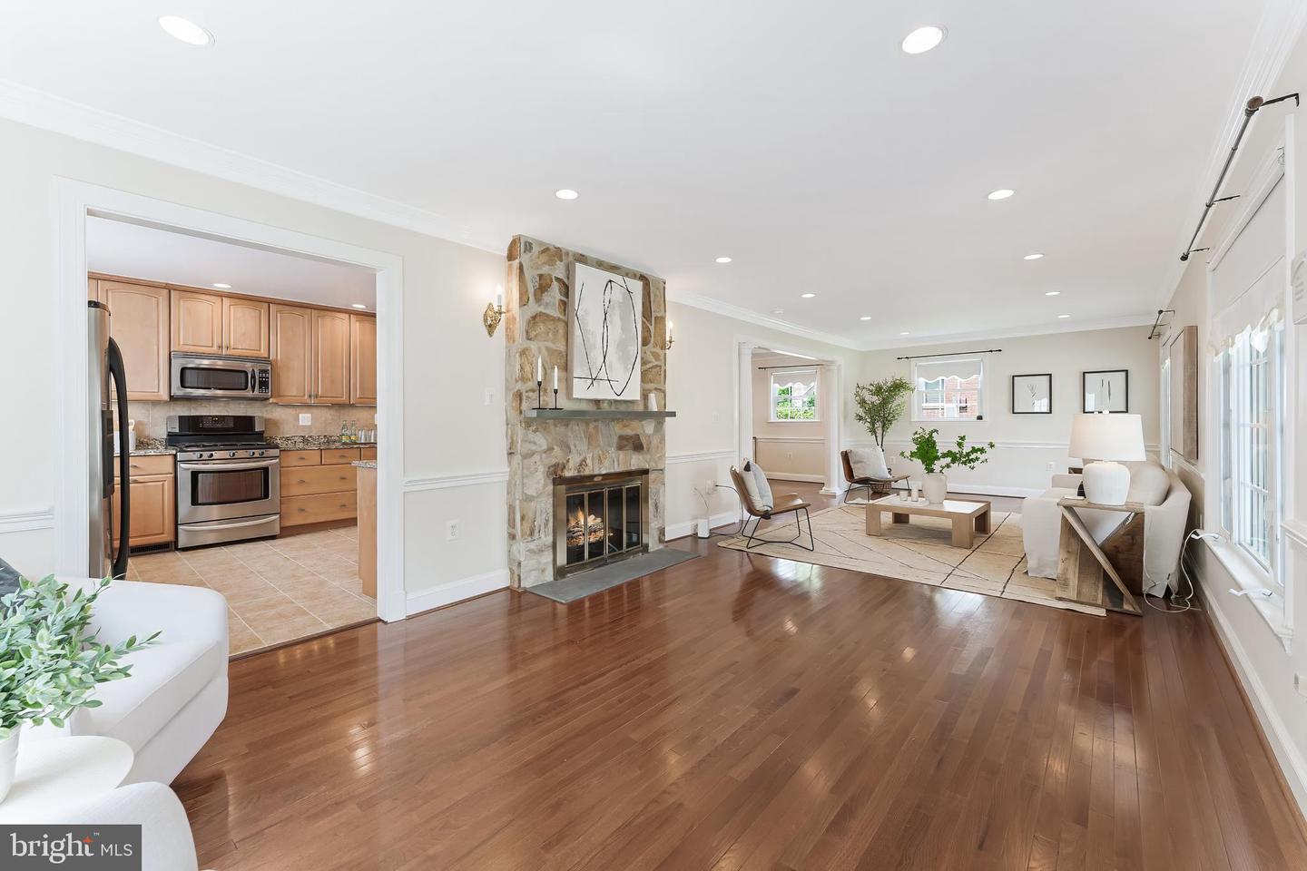 142 N FRENCH ST, ALEXANDRIA, Virginia 22304, 3 Bedrooms Bedrooms, ,3 BathroomsBathrooms,Residential,For sale,142 N FRENCH ST,VAAX2043570 MLS # VAAX2043570