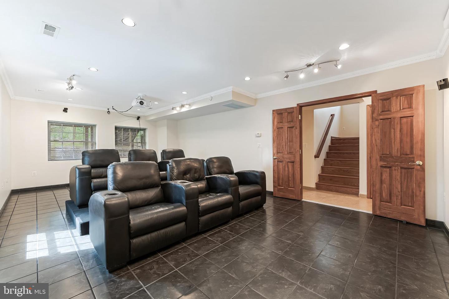 142 N FRENCH ST, ALEXANDRIA, Virginia 22304, 3 Bedrooms Bedrooms, ,3 BathroomsBathrooms,Residential,For sale,142 N FRENCH ST,VAAX2043570 MLS # VAAX2043570