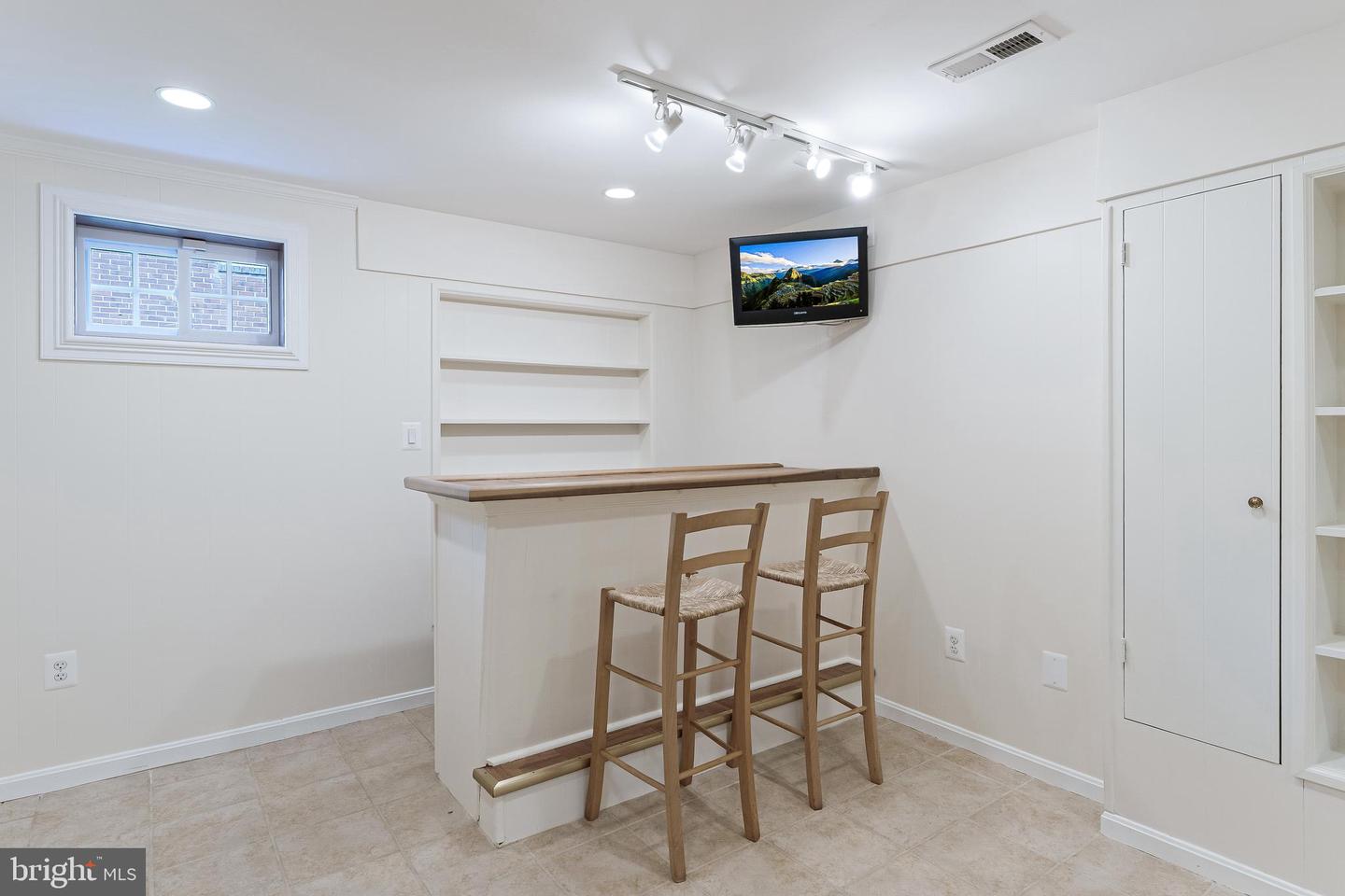 142 N FRENCH ST, ALEXANDRIA, Virginia 22304, 3 Bedrooms Bedrooms, ,3 BathroomsBathrooms,Residential,For sale,142 N FRENCH ST,VAAX2043570 MLS # VAAX2043570