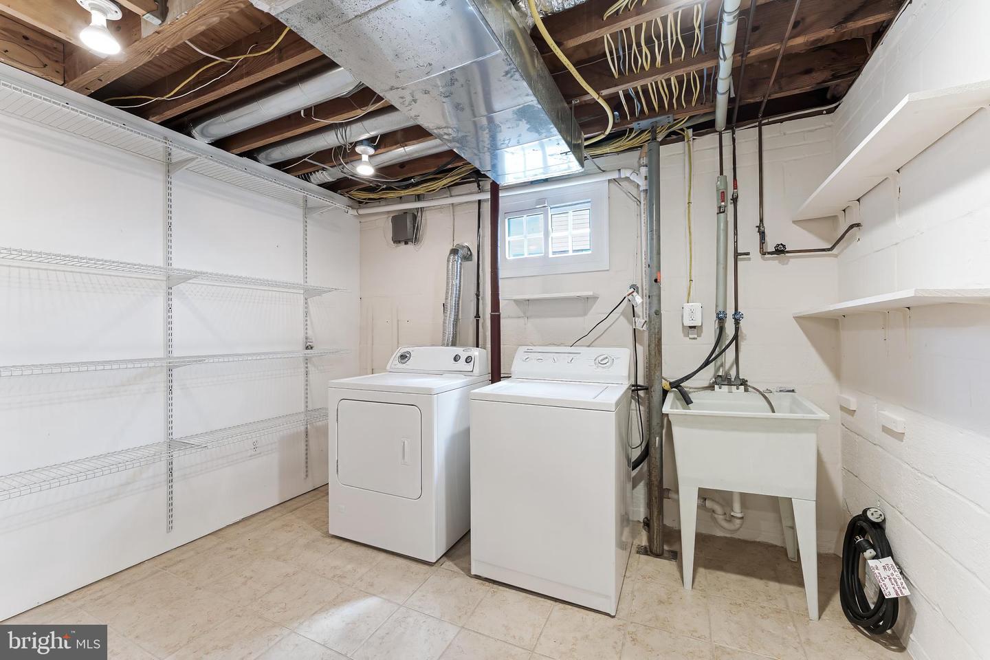 142 N FRENCH ST, ALEXANDRIA, Virginia 22304, 3 Bedrooms Bedrooms, ,3 BathroomsBathrooms,Residential,For sale,142 N FRENCH ST,VAAX2043570 MLS # VAAX2043570