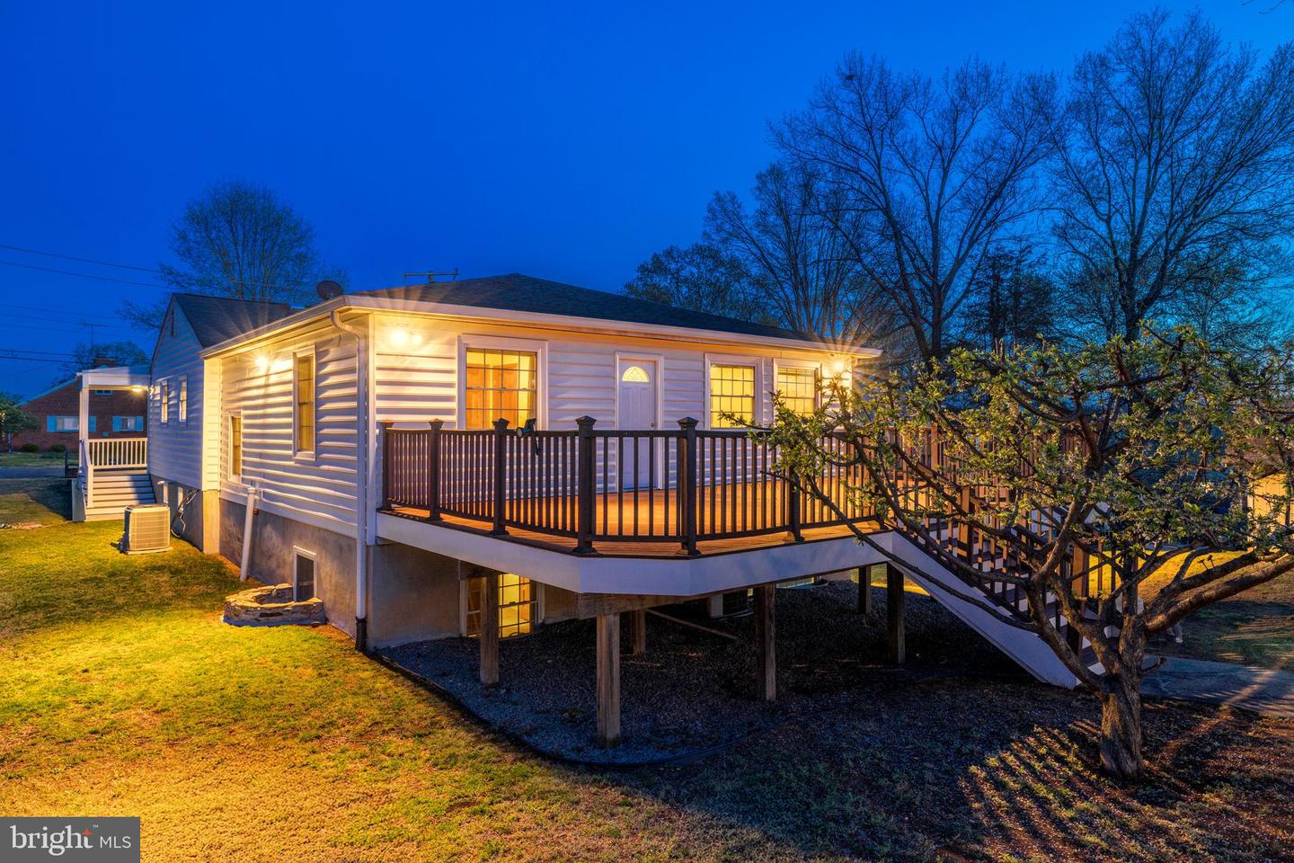 142 N FRENCH ST, ALEXANDRIA, Virginia 22304, 3 Bedrooms Bedrooms, ,3 BathroomsBathrooms,Residential,For sale,142 N FRENCH ST,VAAX2043570 MLS # VAAX2043570