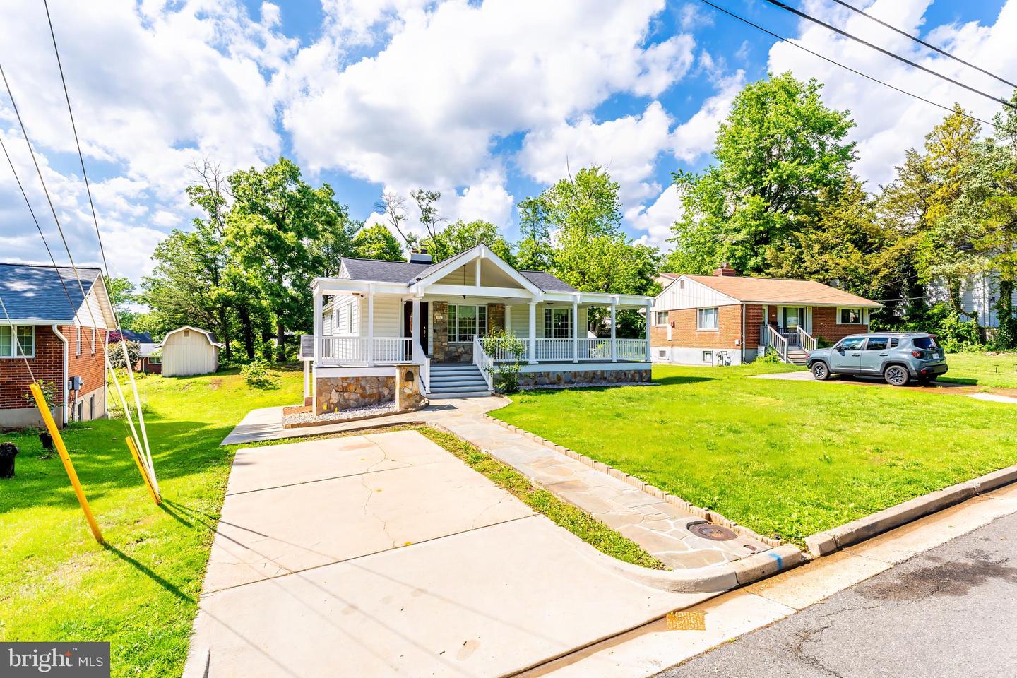 142 N FRENCH ST, ALEXANDRIA, Virginia 22304, 3 Bedrooms Bedrooms, ,3 BathroomsBathrooms,Residential,For sale,142 N FRENCH ST,VAAX2043570 MLS # VAAX2043570