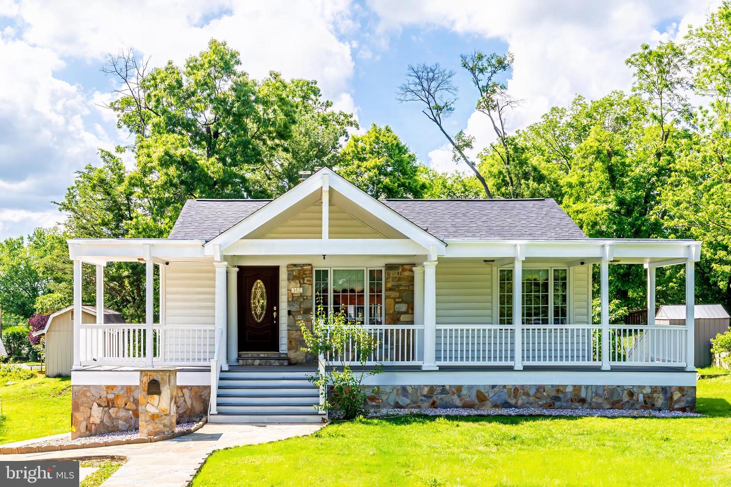 142 N FRENCH ST, ALEXANDRIA, Virginia 22304, 3 Bedrooms Bedrooms, ,3 BathroomsBathrooms,Residential,For sale,142 N FRENCH ST,VAAX2043570 MLS # VAAX2043570