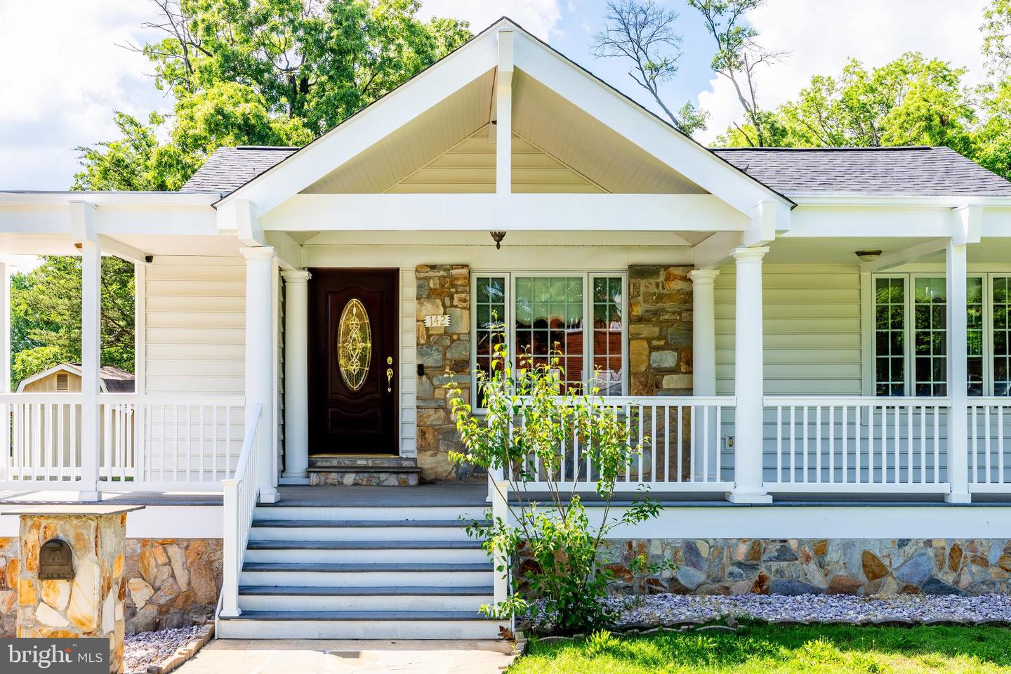142 N FRENCH ST, ALEXANDRIA, Virginia 22304, 3 Bedrooms Bedrooms, ,3 BathroomsBathrooms,Residential,For sale,142 N FRENCH ST,VAAX2043570 MLS # VAAX2043570