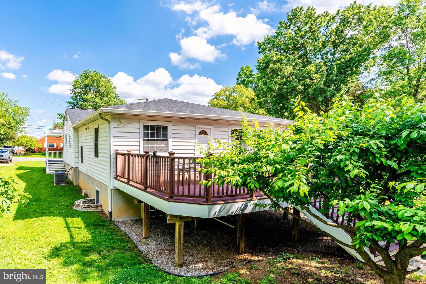 142 N FRENCH ST, ALEXANDRIA, Virginia 22304, 3 Bedrooms Bedrooms, ,3 BathroomsBathrooms,Residential,For sale,142 N FRENCH ST,VAAX2043570 MLS # VAAX2043570
