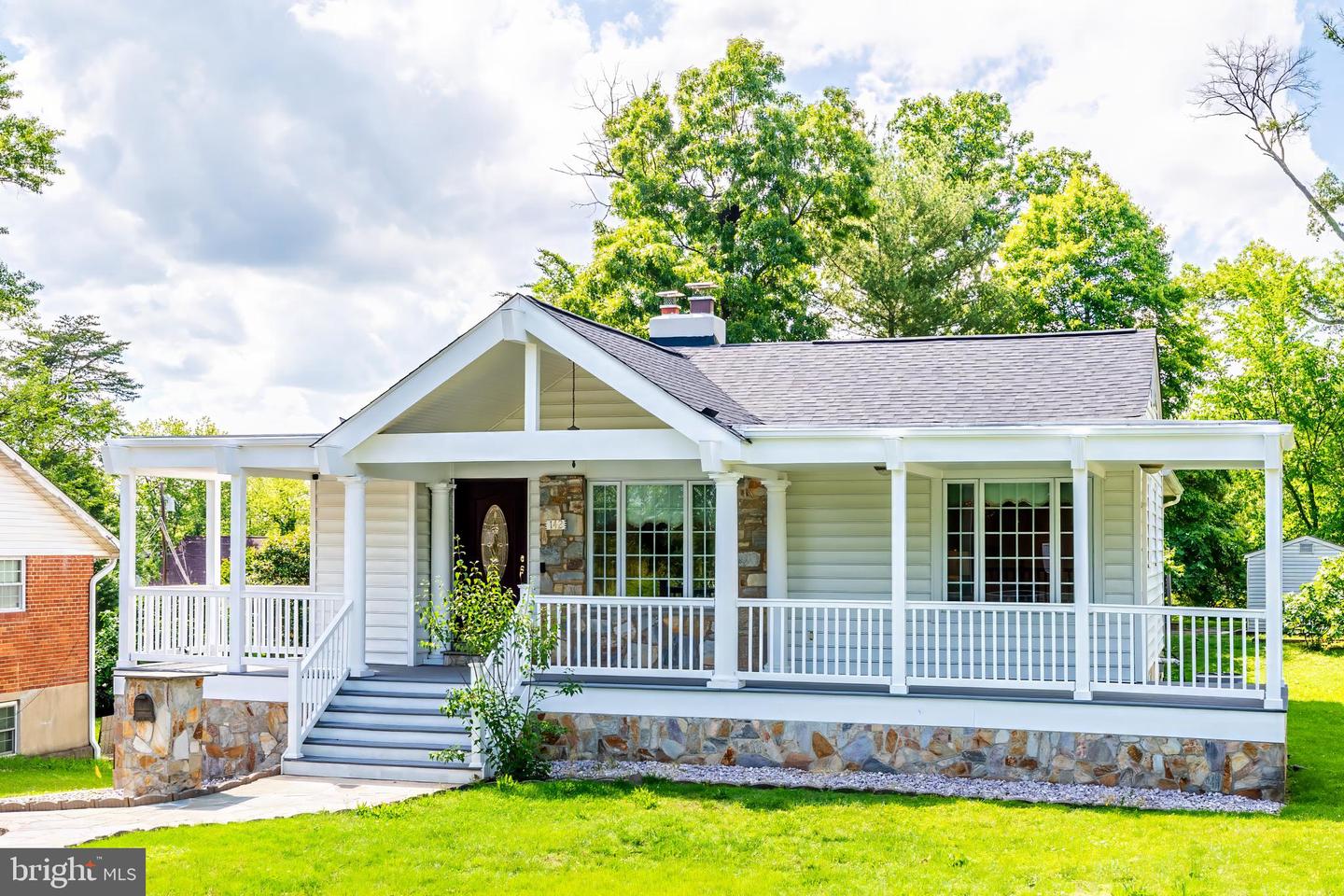 142 N FRENCH ST, ALEXANDRIA, Virginia 22304, 3 Bedrooms Bedrooms, ,3 BathroomsBathrooms,Residential,For sale,142 N FRENCH ST,VAAX2043570 MLS # VAAX2043570