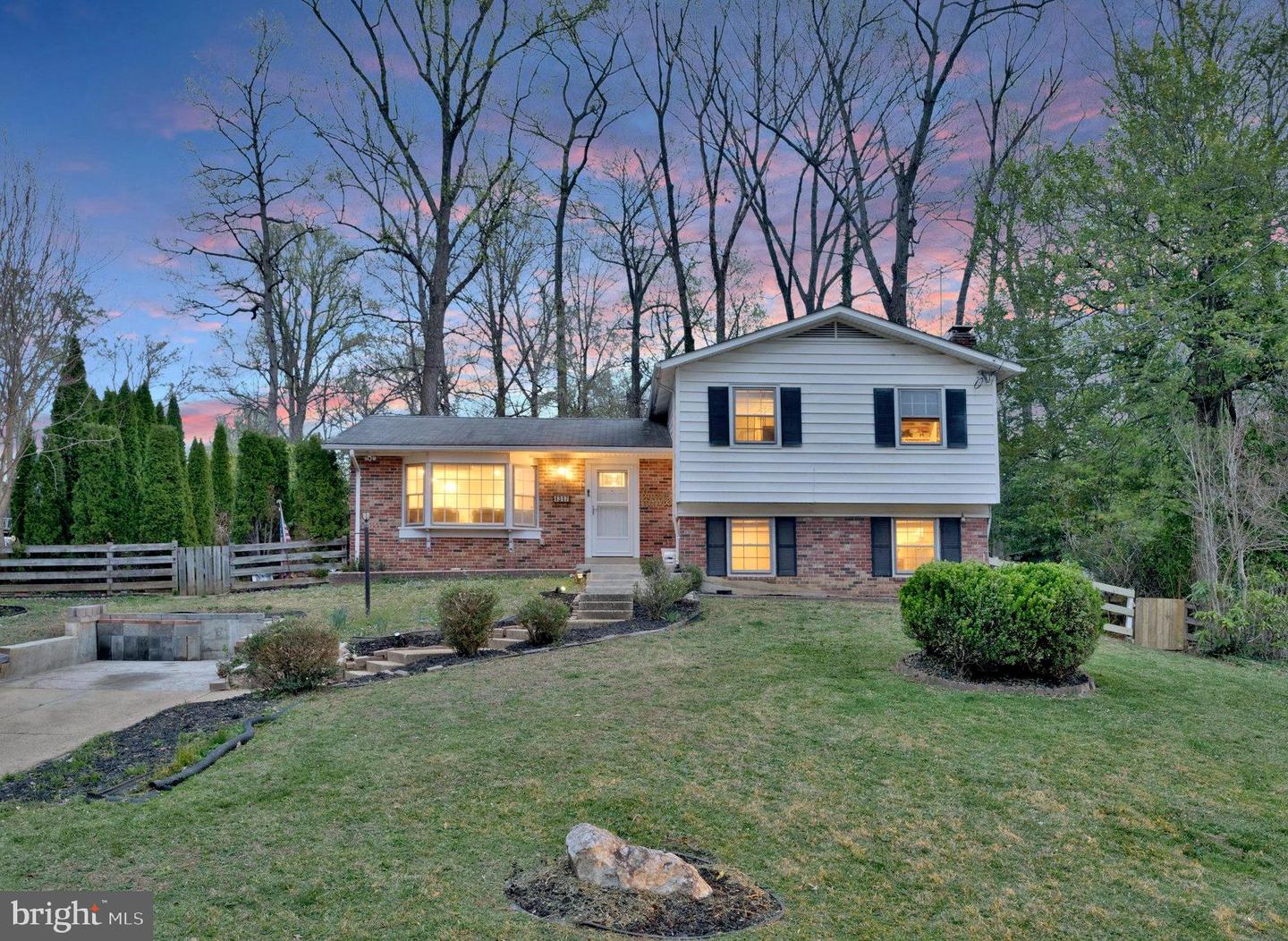 4317 ALTA VISTA DR, FAIRFAX, Virginia 22030, 5 Bedrooms Bedrooms, ,3 BathroomsBathrooms,Residential,For sale,4317 ALTA VISTA DR,VAFX2231730 MLS # VAFX2231730