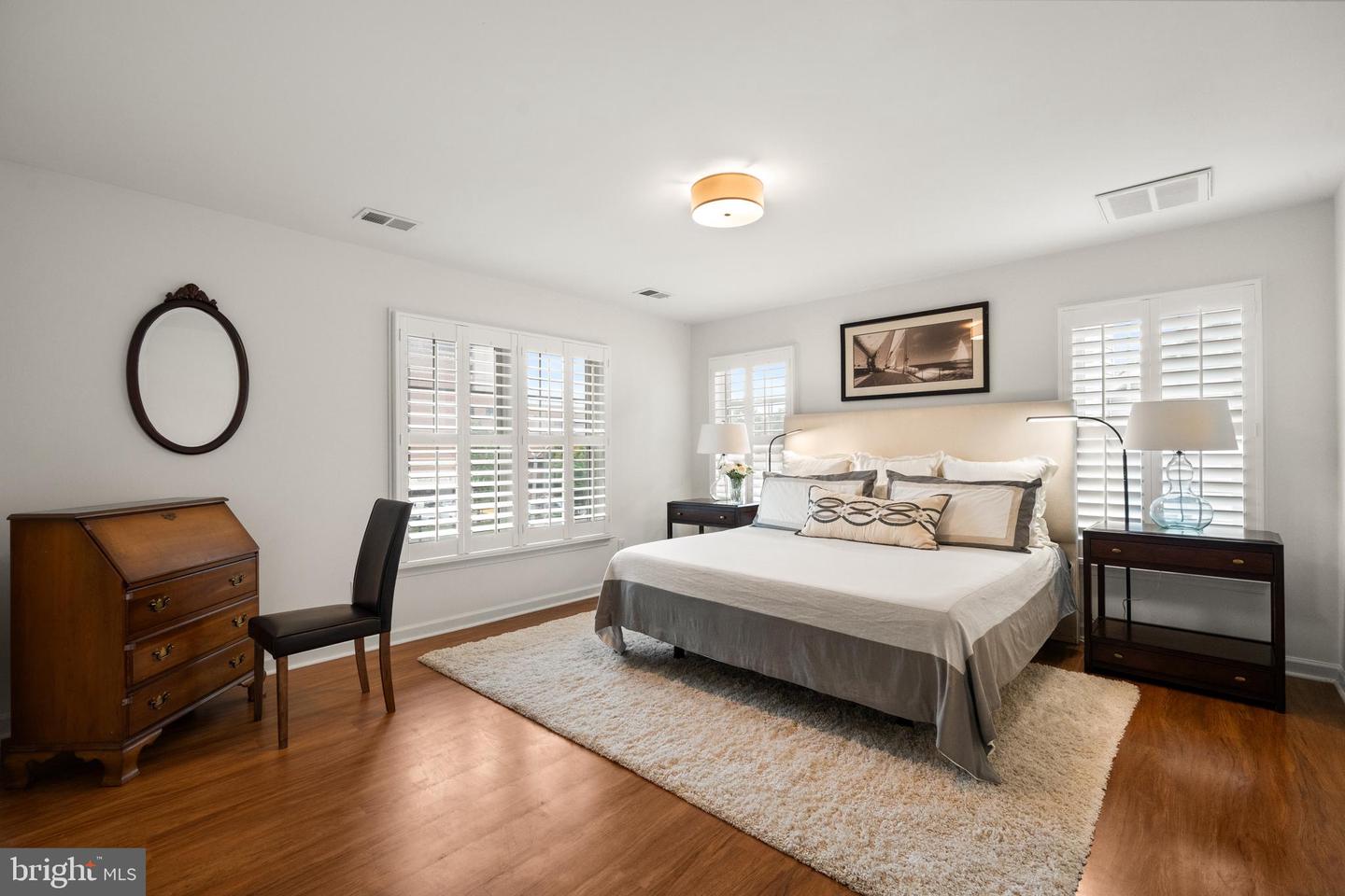 1620 N GEORGE MASON DR, ARLINGTON, Virginia 22205, 6 Bedrooms Bedrooms, 5 Rooms Rooms,4 BathroomsBathrooms,Residential,For sale,1620 N GEORGE MASON DR,VAAR2055494 MLS # VAAR2055494
