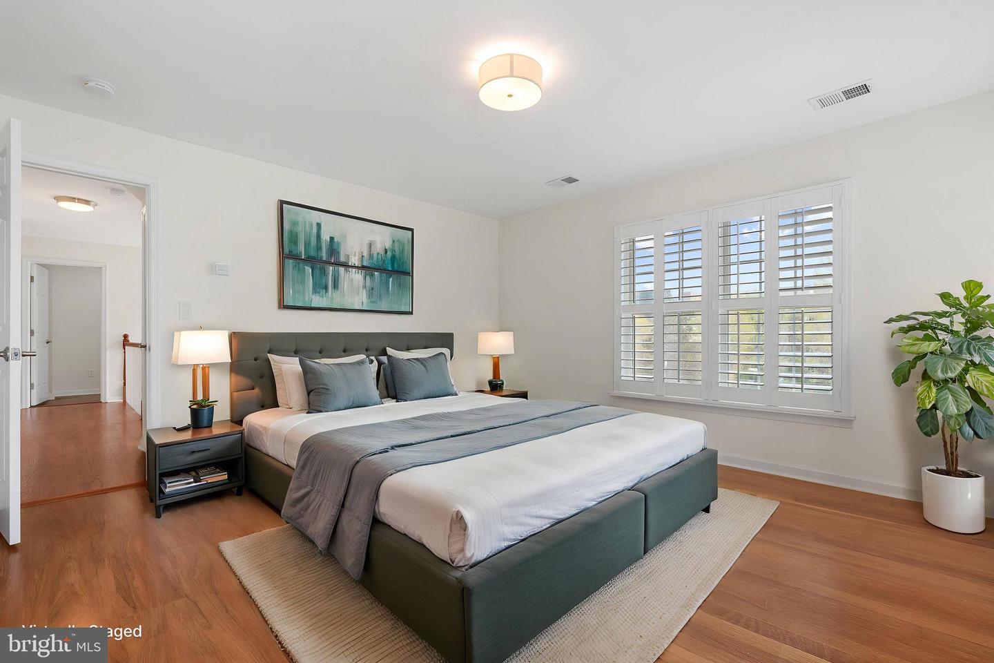 1620 N GEORGE MASON DR, ARLINGTON, Virginia 22205, 6 Bedrooms Bedrooms, 5 Rooms Rooms,4 BathroomsBathrooms,Residential,For sale,1620 N GEORGE MASON DR,VAAR2055494 MLS # VAAR2055494