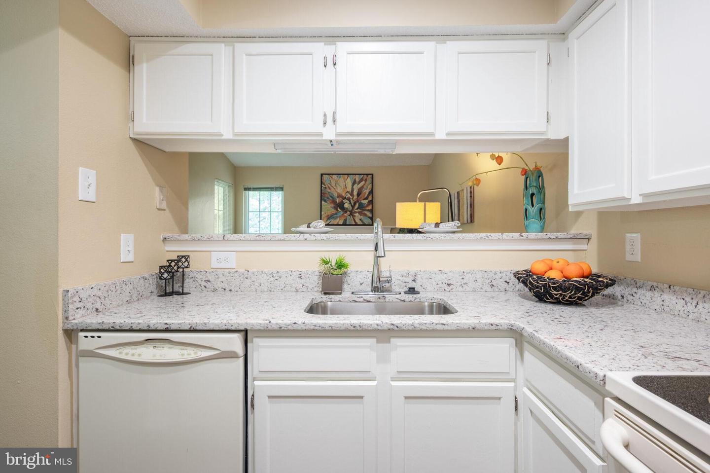 1524 LINCOLN WAY #409, MCLEAN, Virginia 22102, 1 Bedroom Bedrooms, ,1 BathroomBathrooms,Residential,For sale,1524 LINCOLN WAY #409,VAFX2231838 MLS # VAFX2231838