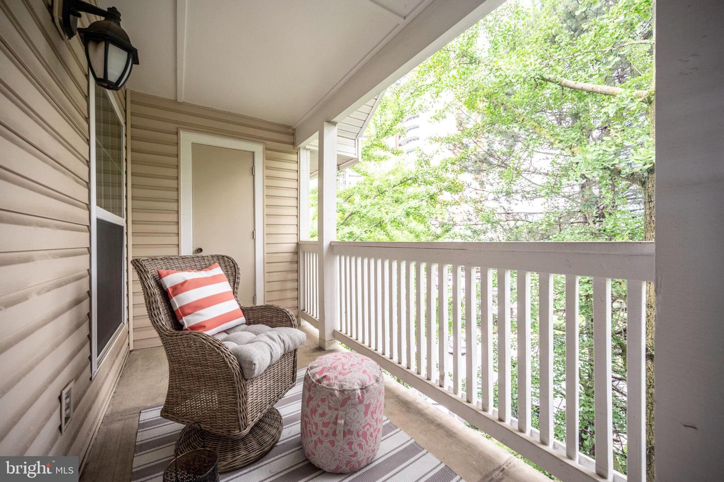 1524 LINCOLN WAY #409, MCLEAN, Virginia 22102, 1 Bedroom Bedrooms, ,1 BathroomBathrooms,Residential,For sale,1524 LINCOLN WAY #409,VAFX2231838 MLS # VAFX2231838