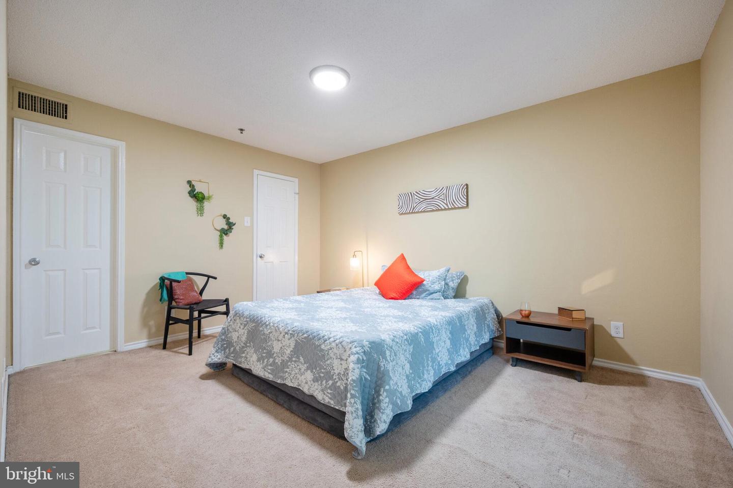 1524 LINCOLN WAY #409, MCLEAN, Virginia 22102, 1 Bedroom Bedrooms, ,1 BathroomBathrooms,Residential,For sale,1524 LINCOLN WAY #409,VAFX2231838 MLS # VAFX2231838