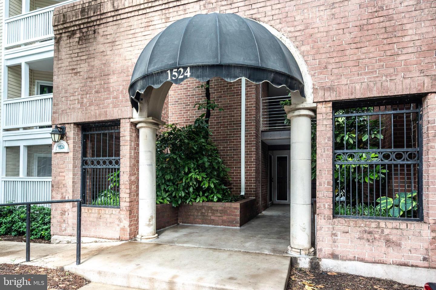 1524 LINCOLN WAY #409, MCLEAN, Virginia 22102, 1 Bedroom Bedrooms, ,1 BathroomBathrooms,Residential,For sale,1524 LINCOLN WAY #409,VAFX2231838 MLS # VAFX2231838