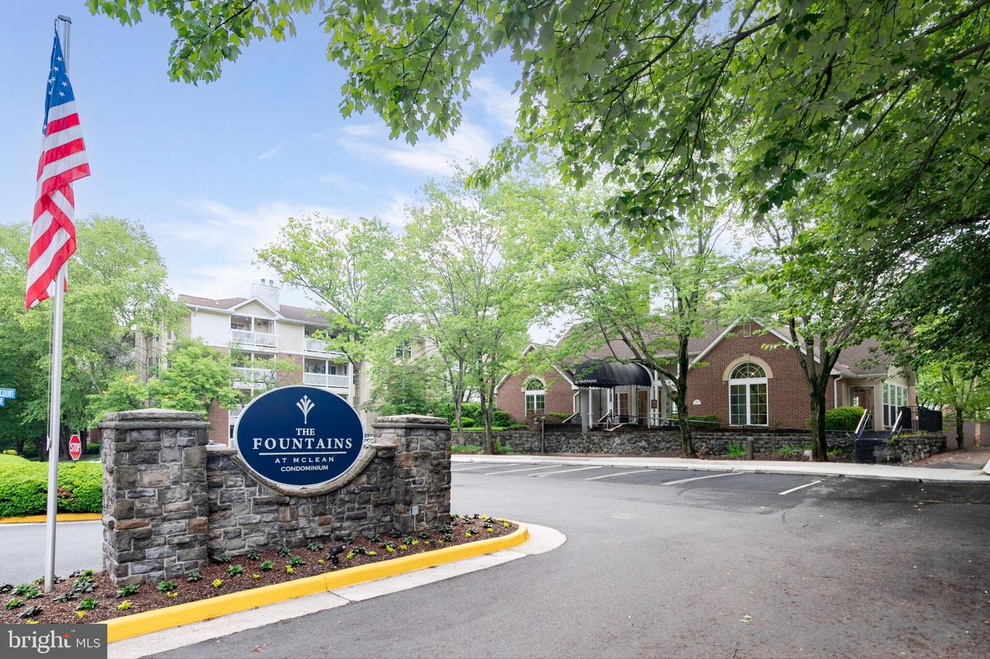 1524 LINCOLN WAY #409, MCLEAN, Virginia 22102, 1 Bedroom Bedrooms, ,1 BathroomBathrooms,Residential,For sale,1524 LINCOLN WAY #409,VAFX2231838 MLS # VAFX2231838