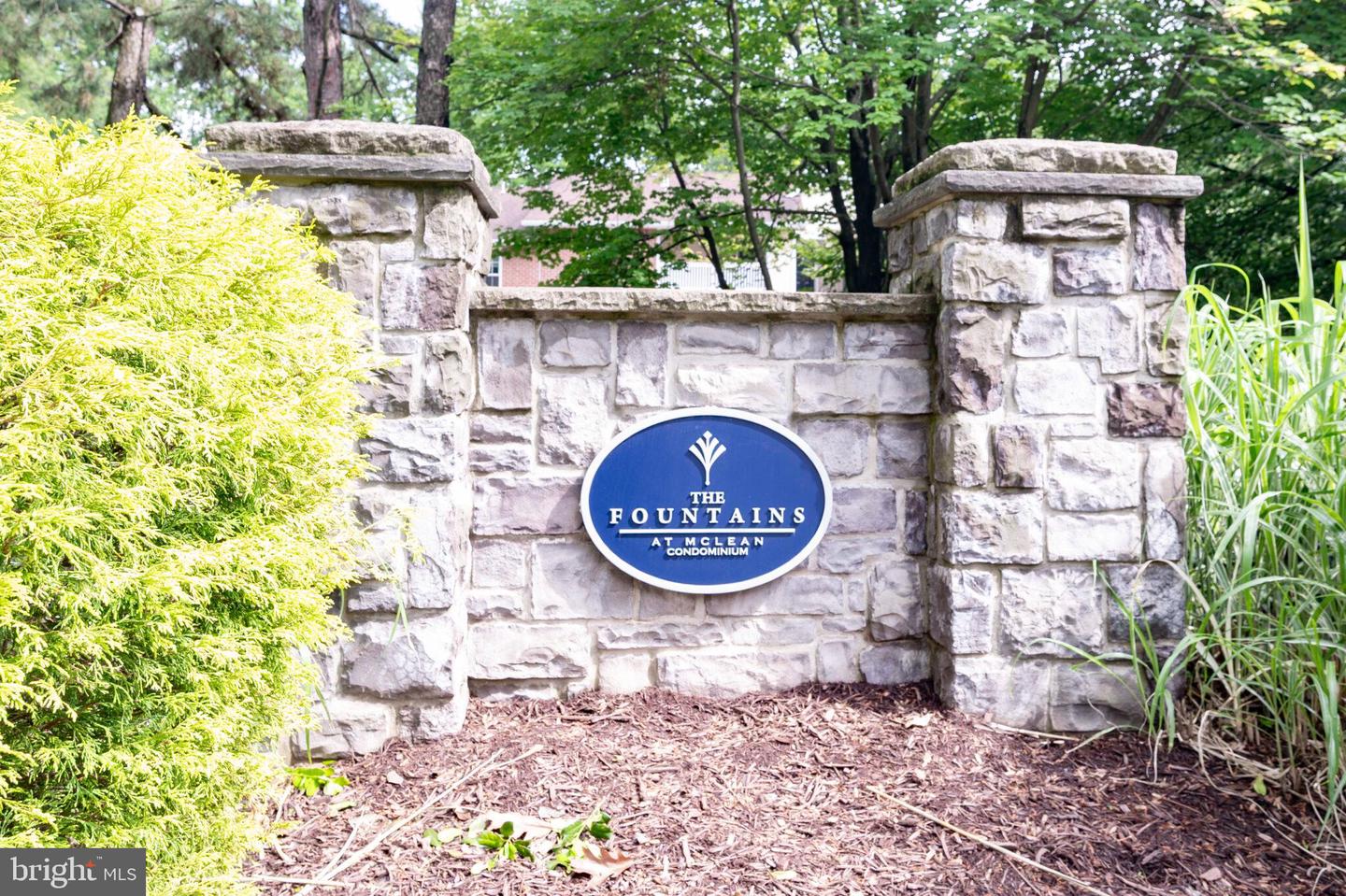 1524 LINCOLN WAY #409, MCLEAN, Virginia 22102, 1 Bedroom Bedrooms, ,1 BathroomBathrooms,Residential,For sale,1524 LINCOLN WAY #409,VAFX2231838 MLS # VAFX2231838