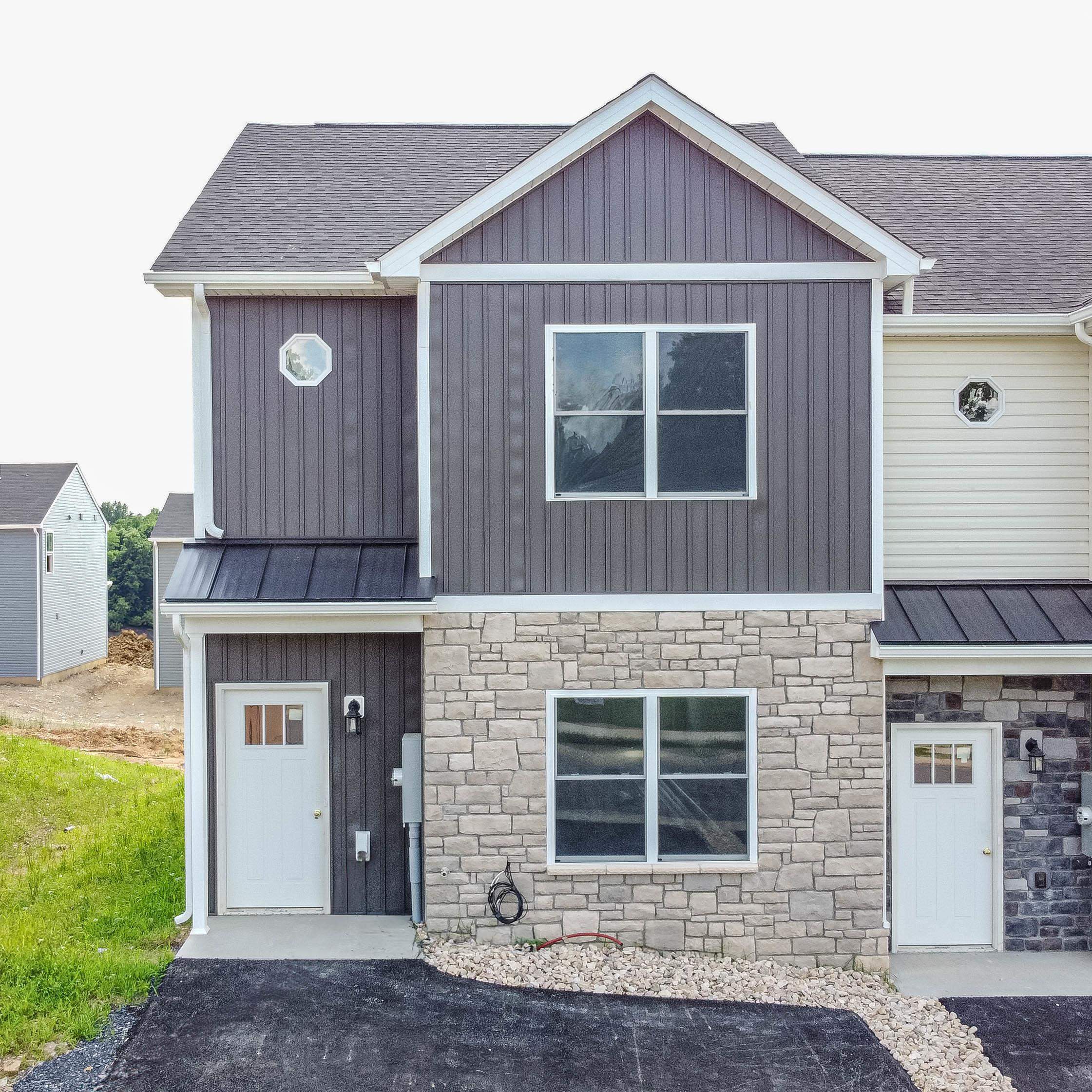 620 ZEPHYR DR, ROCKINGHAM, Virginia 22801, 3 Bedrooms Bedrooms, ,2 BathroomsBathrooms,Residential,620 ZEPHYR DR,664612 MLS # 664612