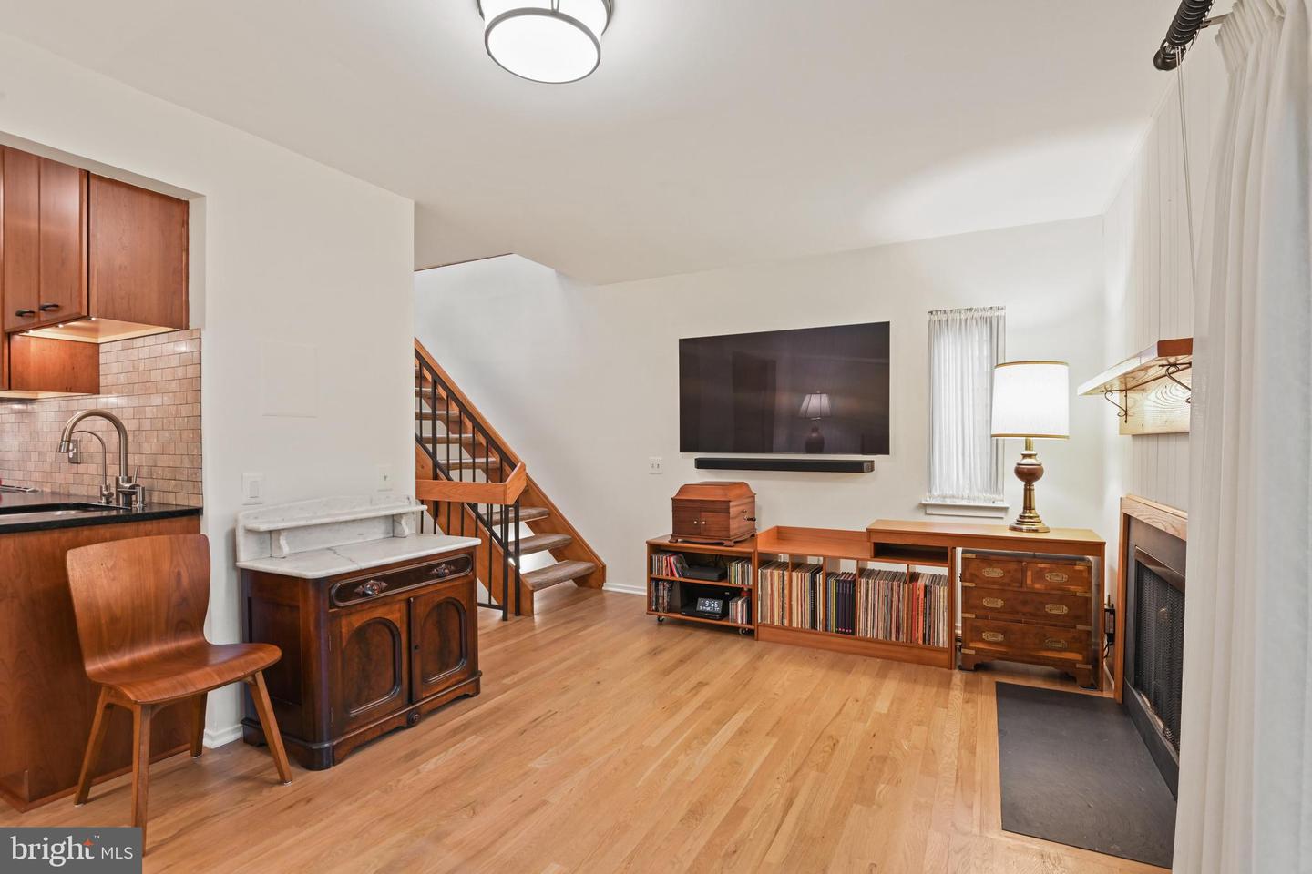 1534 SCANDIA CIR, RESTON, Virginia 20190, 3 Bedrooms Bedrooms, ,2 BathroomsBathrooms,Residential,For sale,1534 SCANDIA CIR,VAFX2231910 MLS # VAFX2231910