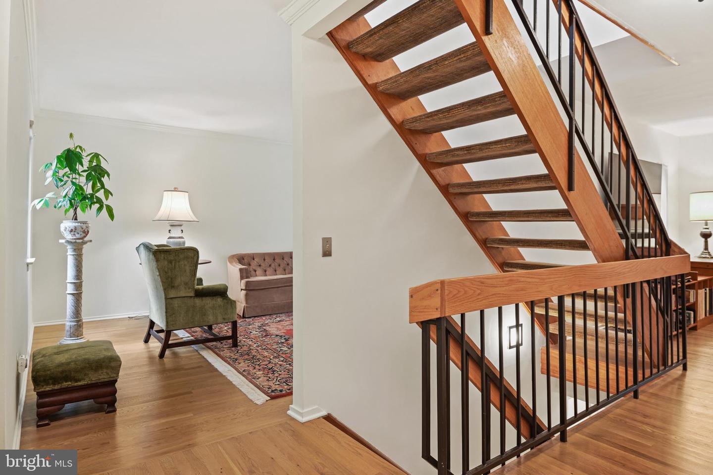 1534 SCANDIA CIR, RESTON, Virginia 20190, 3 Bedrooms Bedrooms, ,2 BathroomsBathrooms,Residential,For sale,1534 SCANDIA CIR,VAFX2231910 MLS # VAFX2231910