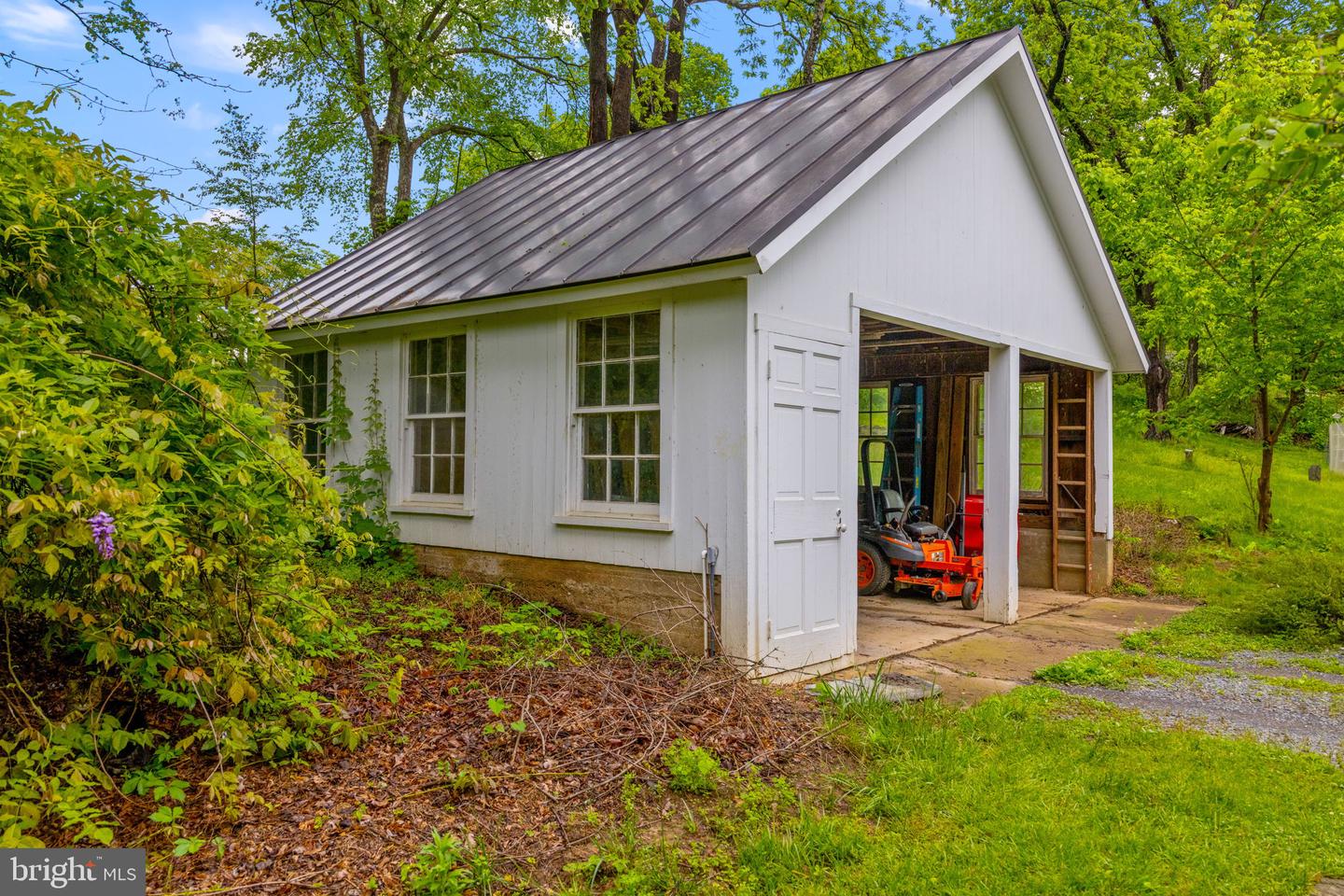 16158 CLARKES GAP RD, WATERFORD, Virginia 20197, 7 Bedrooms Bedrooms, ,1 BathroomBathrooms,Residential,For sale,16158 CLARKES GAP RD,VALO2092906 MLS # VALO2092906