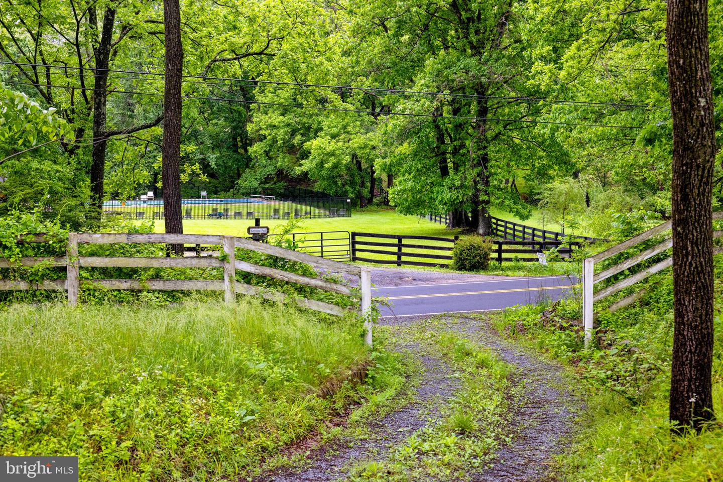 16158 CLARKES GAP RD, WATERFORD, Virginia 20197, 7 Bedrooms Bedrooms, ,1 BathroomBathrooms,Residential,For sale,16158 CLARKES GAP RD,VALO2092906 MLS # VALO2092906