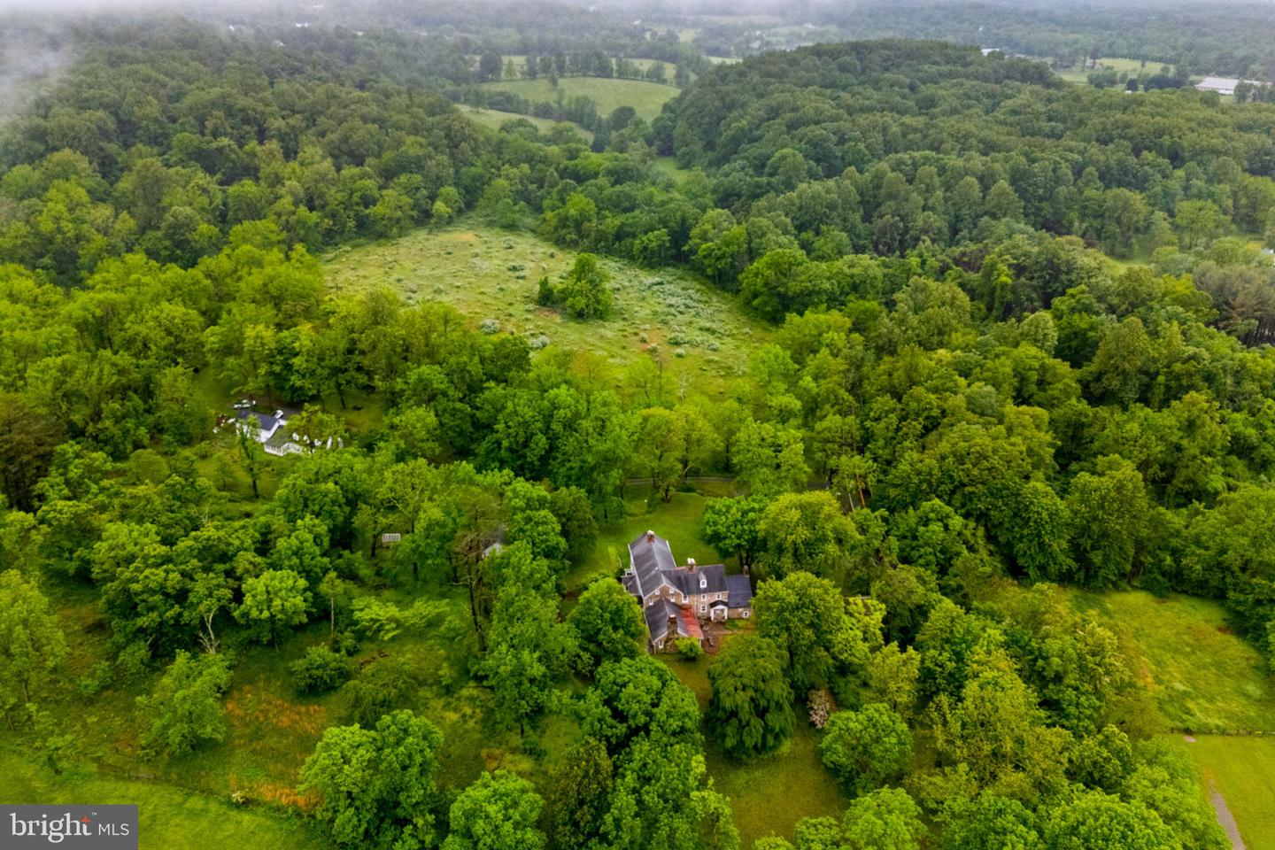 16158 CLARKES GAP RD, WATERFORD, Virginia 20197, 7 Bedrooms Bedrooms, ,1 BathroomBathrooms,Residential,For sale,16158 CLARKES GAP RD,VALO2092906 MLS # VALO2092906