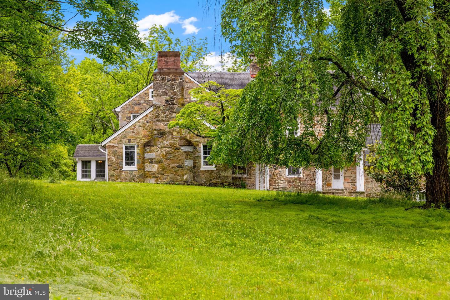 16158 CLARKES GAP RD, WATERFORD, Virginia 20197, 7 Bedrooms Bedrooms, ,1 BathroomBathrooms,Residential,For sale,16158 CLARKES GAP RD,VALO2092906 MLS # VALO2092906