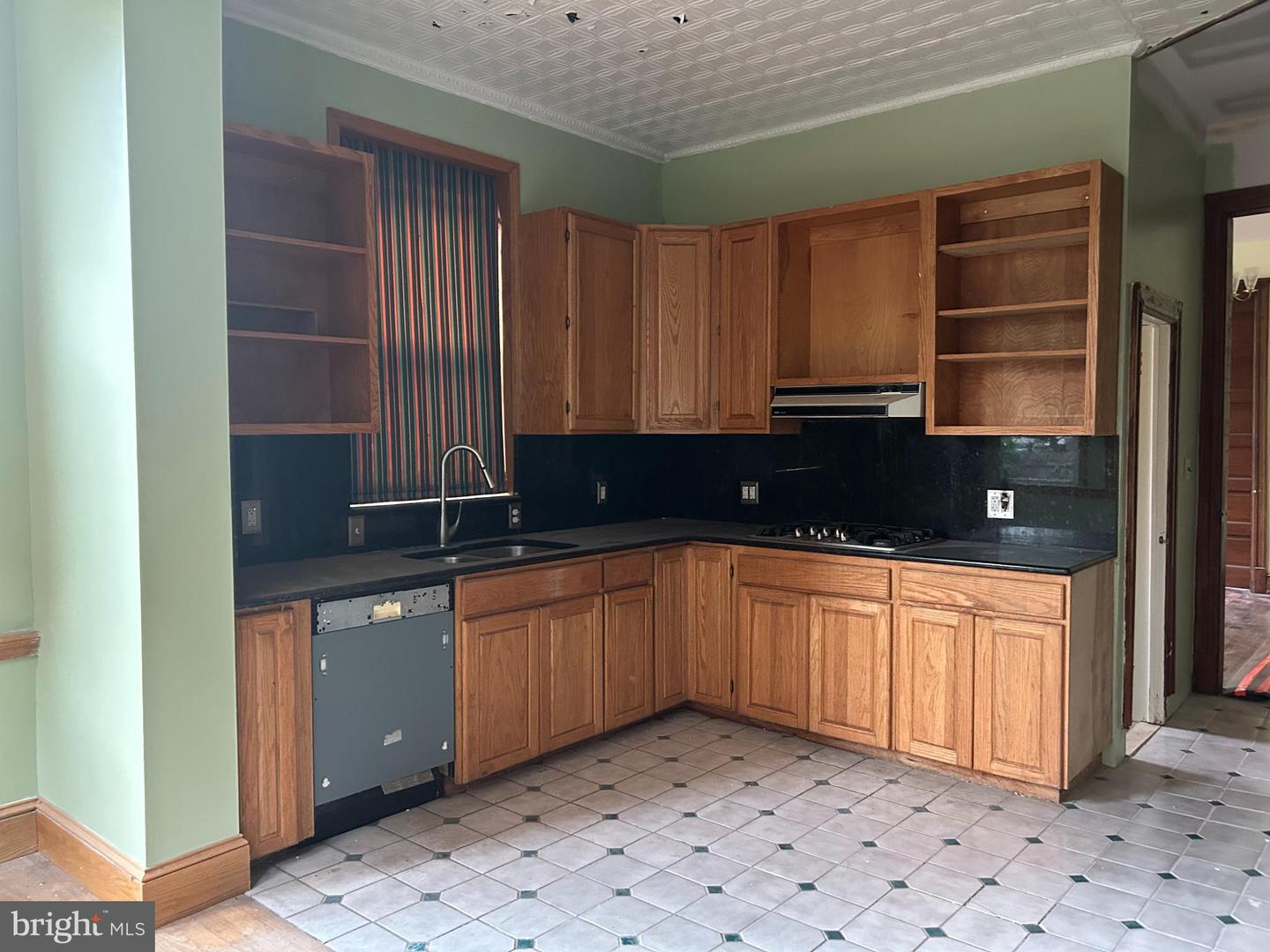 1300 GIRARD ST NW, WASHINGTON, District Of Columbia 20009, 4 Bedrooms Bedrooms, ,2 BathroomsBathrooms,Residential,For sale,1300 GIRARD ST NW,DCDC2194006 MLS # DCDC2194006