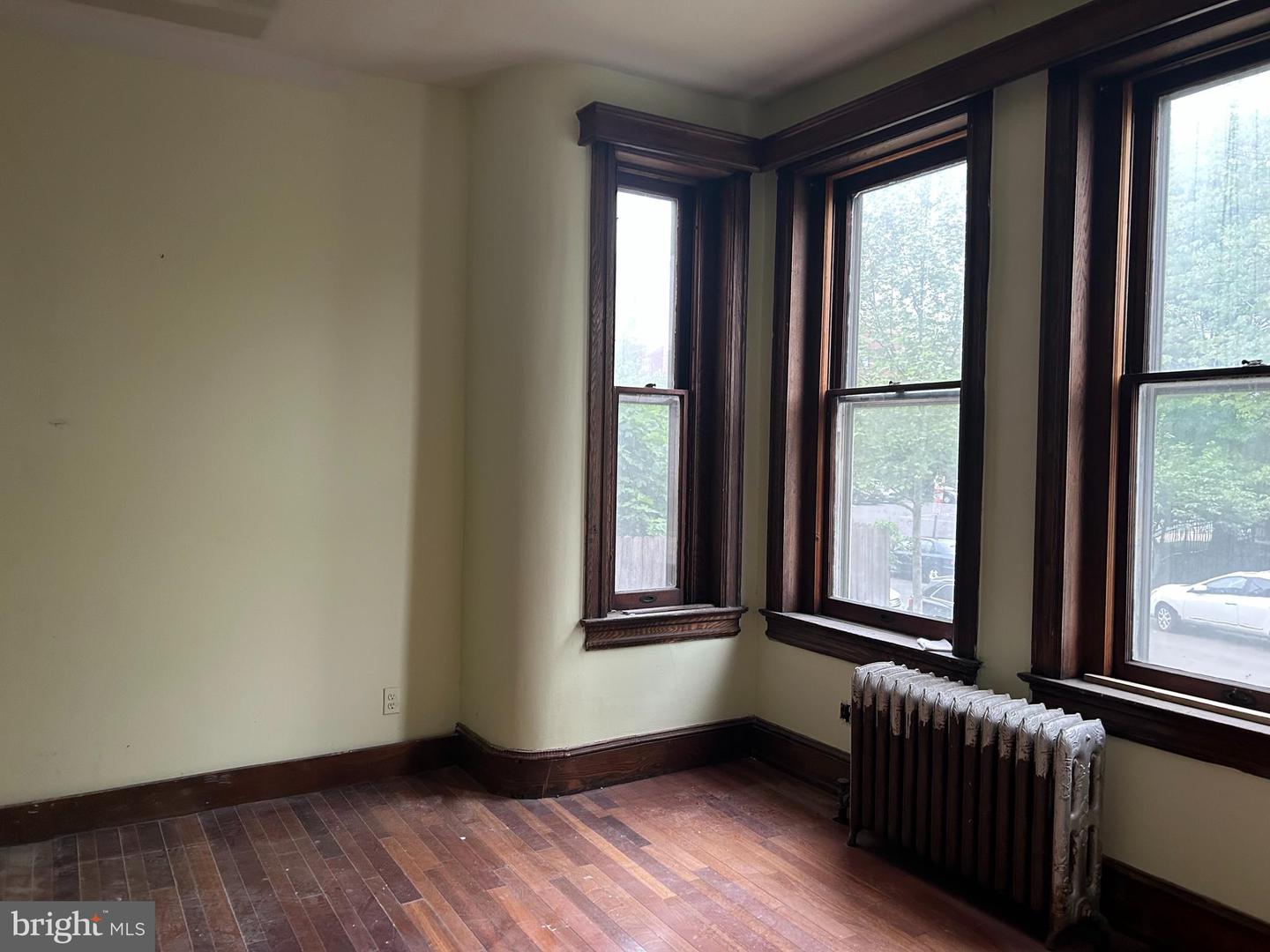 1300 GIRARD ST NW, WASHINGTON, District Of Columbia 20009, 4 Bedrooms Bedrooms, ,2 BathroomsBathrooms,Residential,For sale,1300 GIRARD ST NW,DCDC2194006 MLS # DCDC2194006