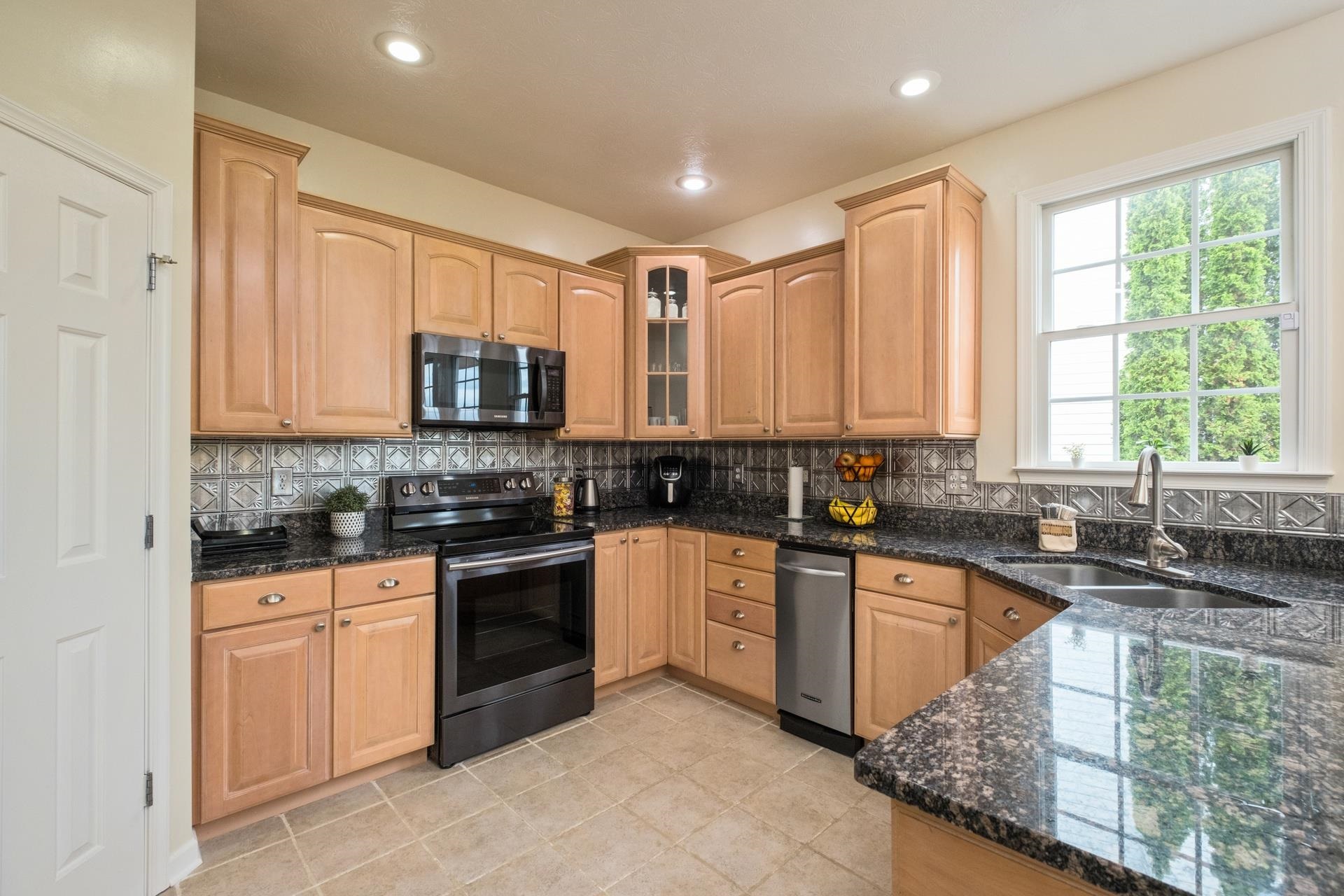 11 TRADEWIND CIR, FISHERSVILLE, Virginia 22939, 4 Bedrooms Bedrooms, ,3 BathroomsBathrooms,Residential,11 TRADEWIND CIR,664617 MLS # 664617