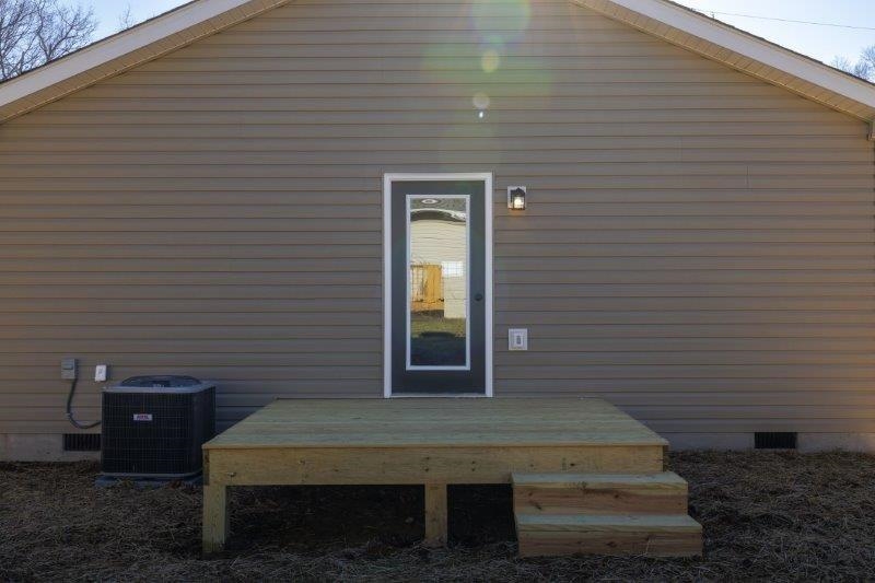 1032 D ST, WAYNESBORO, Virginia 22980, 3 Bedrooms Bedrooms, ,2 BathroomsBathrooms,Residential,1032 D ST,664620 MLS # 664620