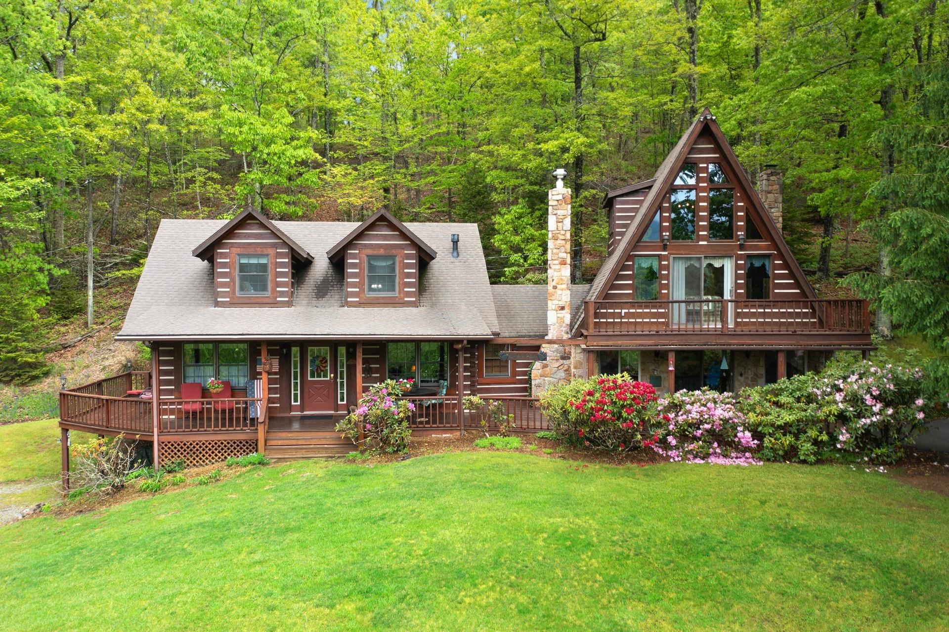 537 N HIGH VALLEY DR, MONTEREY, Virginia 24465, 3 Bedrooms Bedrooms, ,3 BathroomsBathrooms,Residential,537 N HIGH VALLEY DR,664622 MLS # 664622